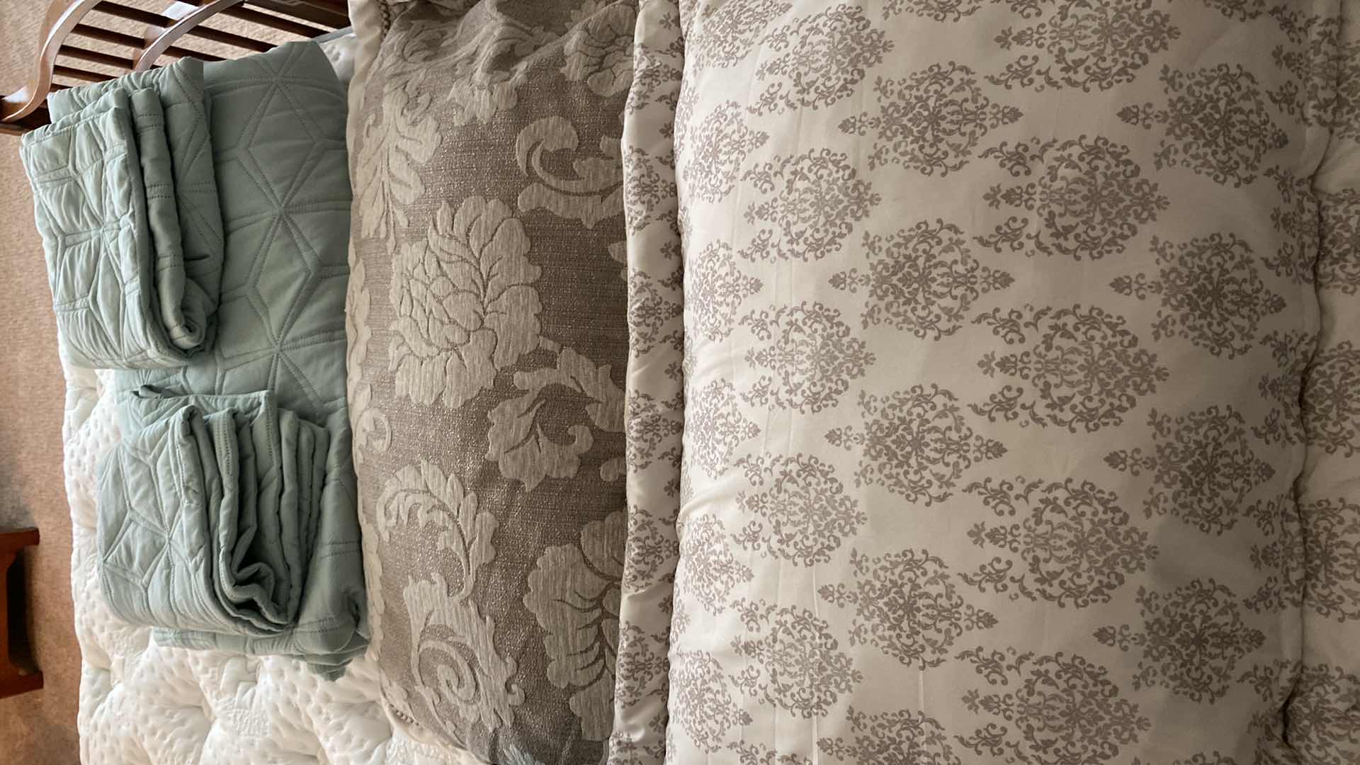 Photo 1 of KING COMFORTER AND PAIR OF PILLOW SHAMS WITH KING BLANKET