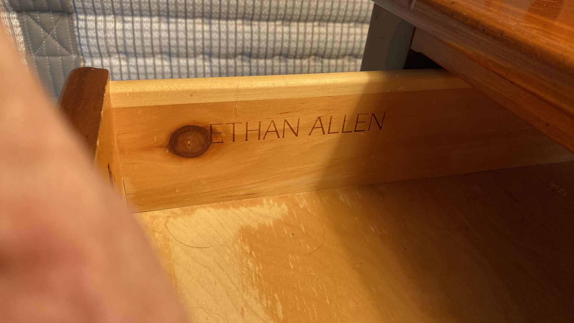 Photo 1 of PAIR OF MID CENTURY MODERN ETHAN ALLEN PINE NIGHT STANDS 25“ x 16“ H 27” - SOME SCRATCHES - LAMPS SOLD SEPARATELY