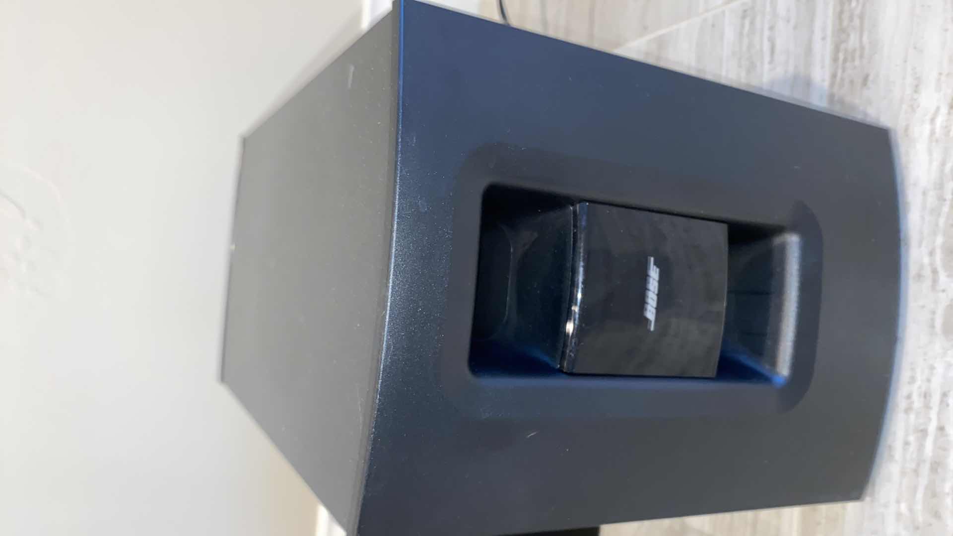 Photo 1 of BOSE SURROUND SOUND