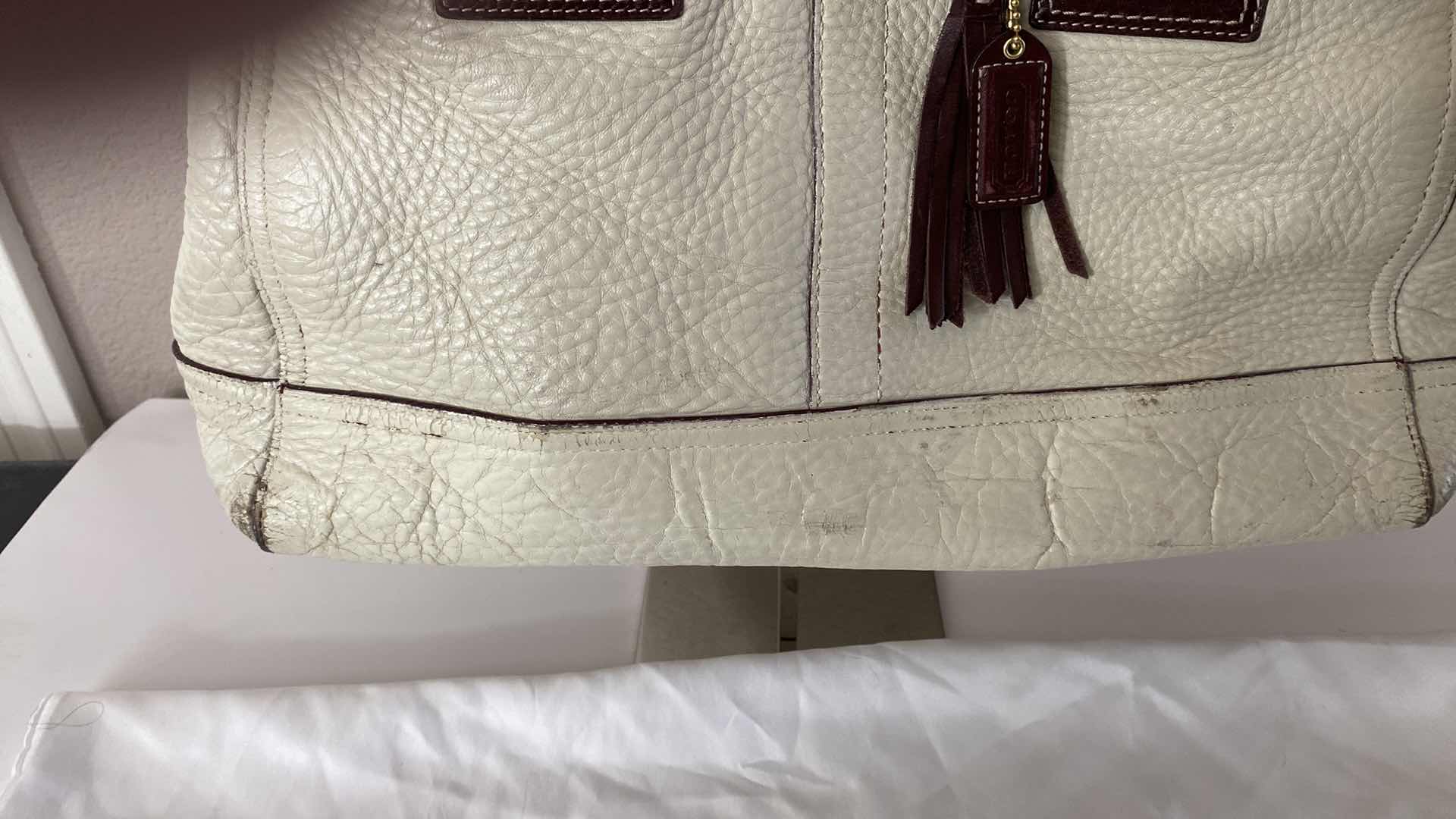 Photo 3 of COACH HAMPTON HANDBAG 15” - SHOWS WEAR