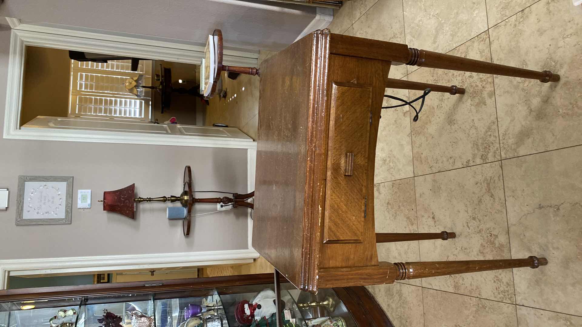 Photo 7 of ANTIQUE SINGER SEWING MACHINE IN CABINET 24“ x 17” H 30”