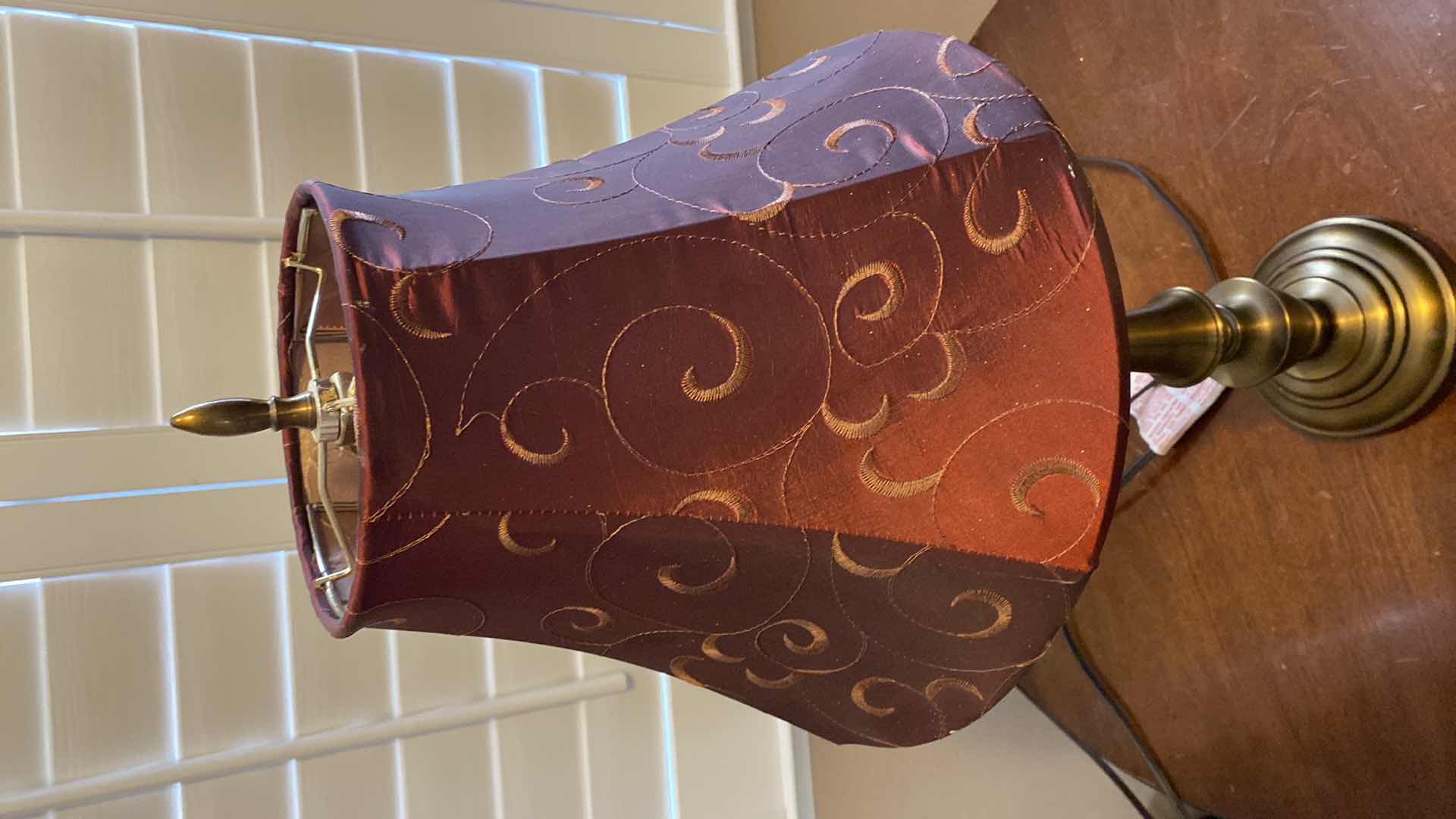 Photo 2 of TABLE LAMP H 26”