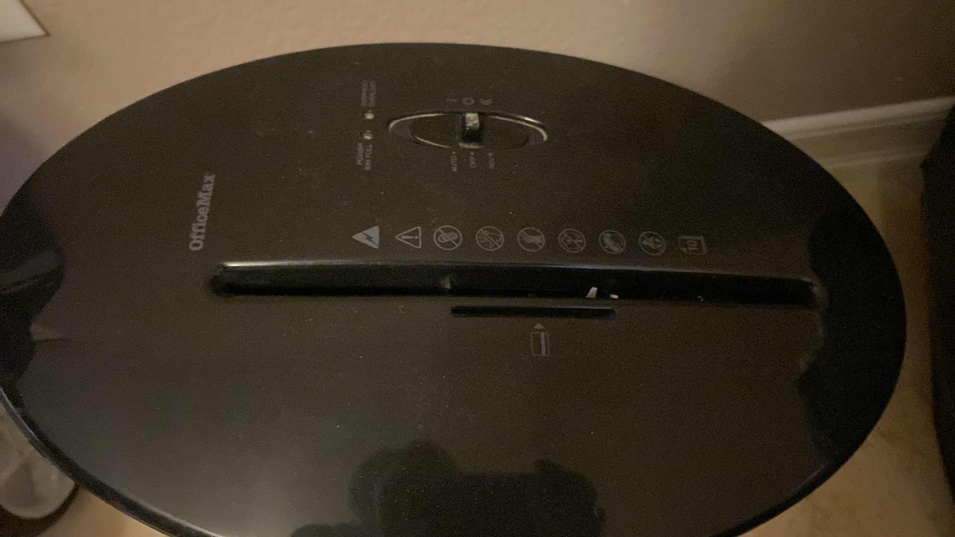 Photo 1 of OFFICE MAX PAPER SHREDDER