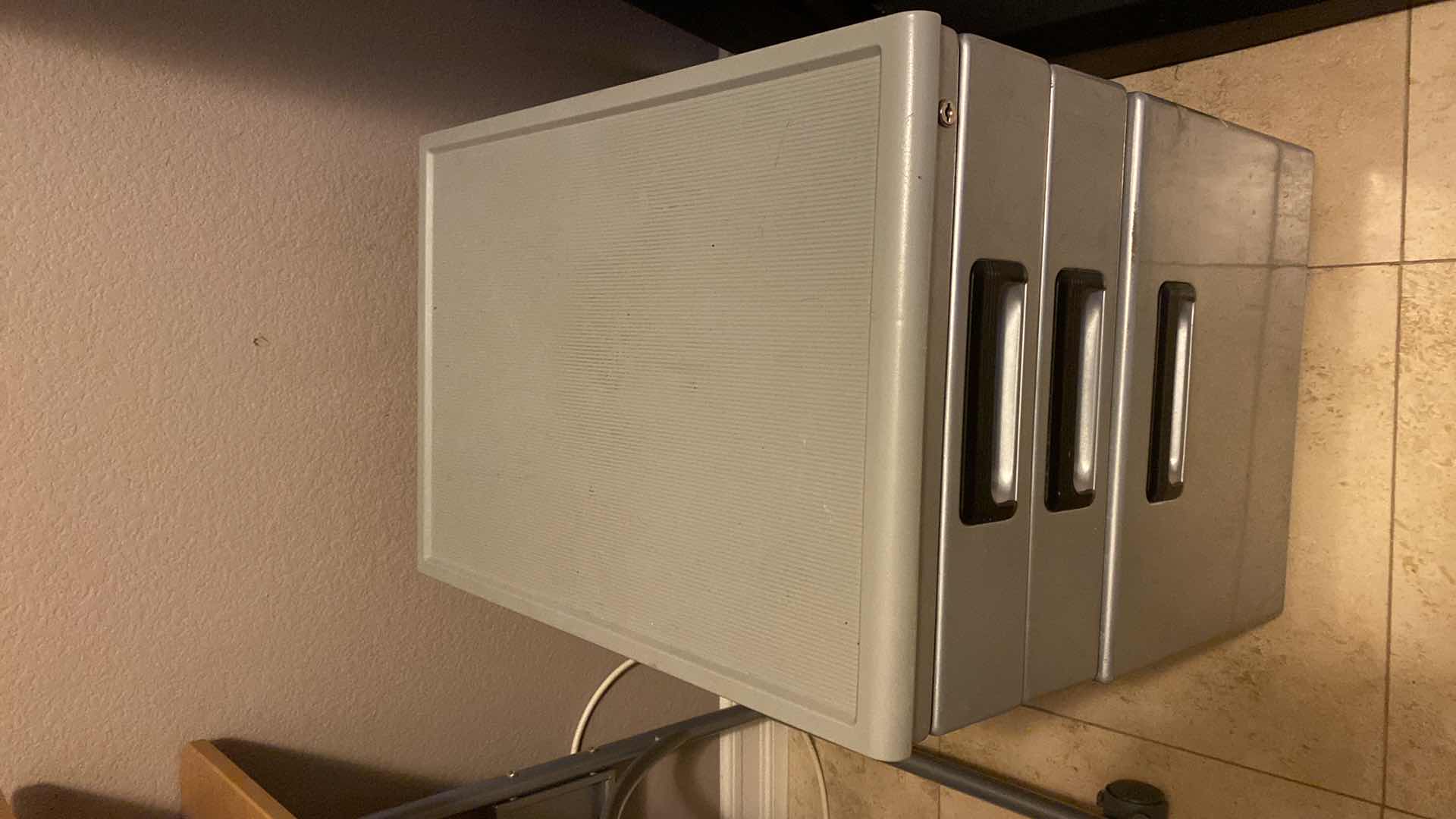 Photo 1 of 3 DRAWER ALUMINUM FILE 15 1/2“ x 22“ H 23”