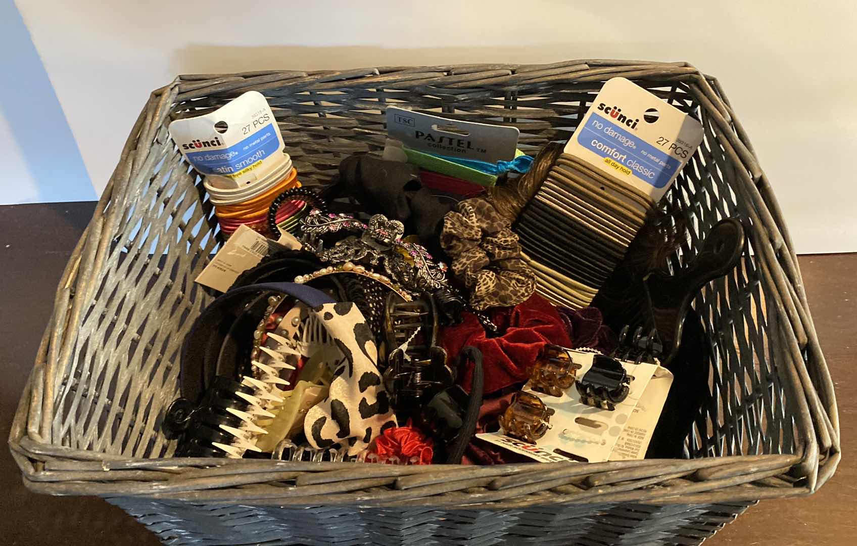 Photo 1 of BASKET OF HAIR ACCESSORIES