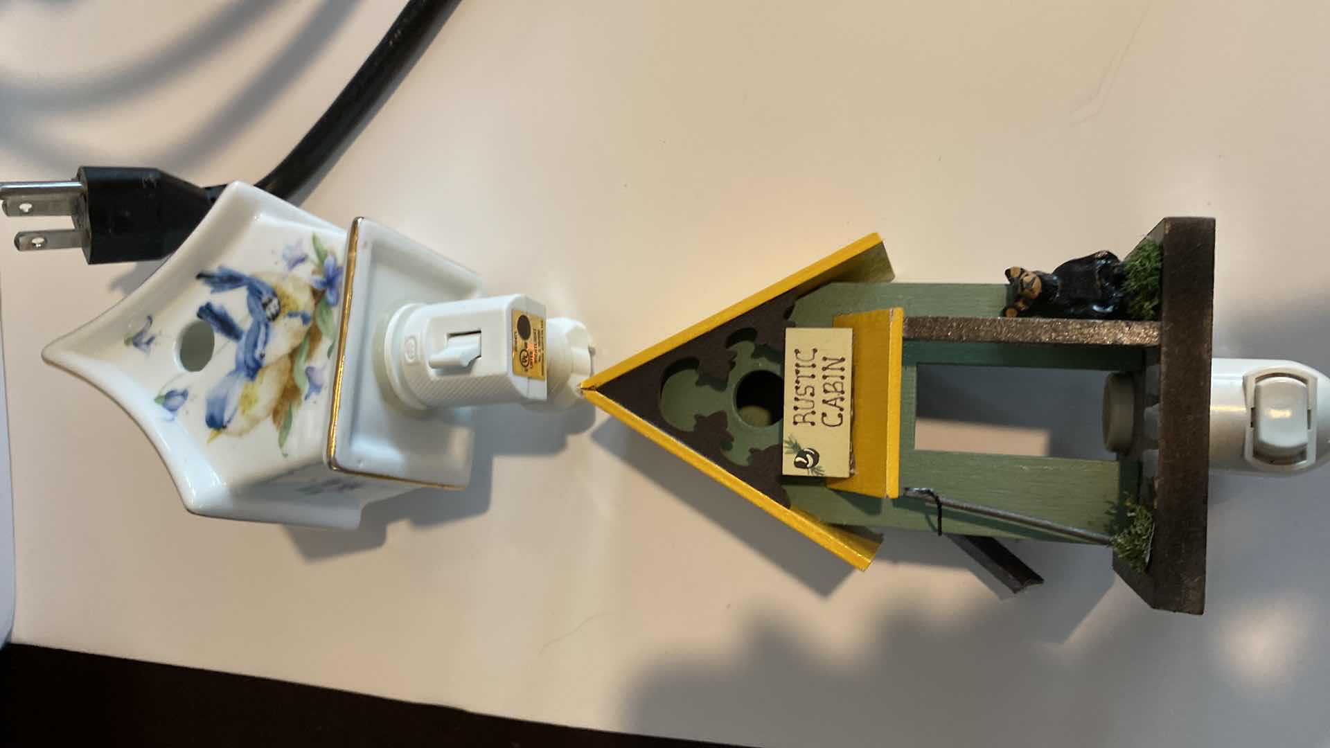 Photo 3 of BELKIN POWER STRIP AND MORE