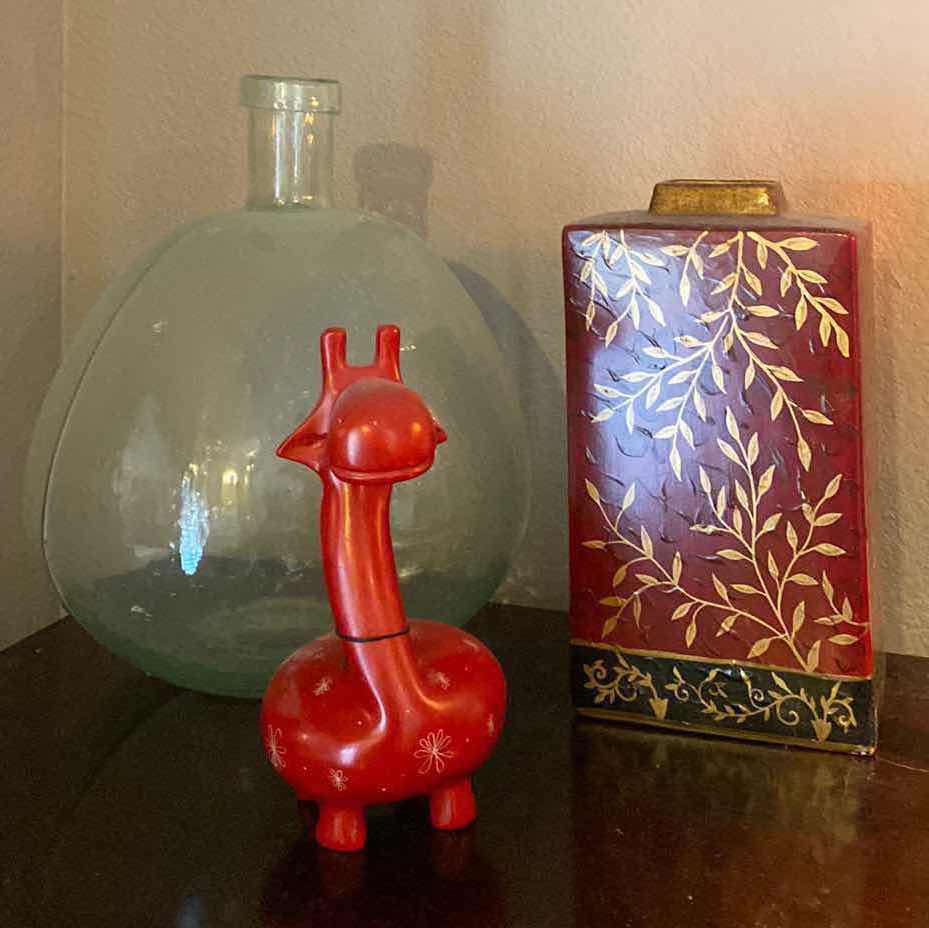 Photo 1 of 3-HOME DECOR -VASES AND GIRAFFE TALLEST 14”