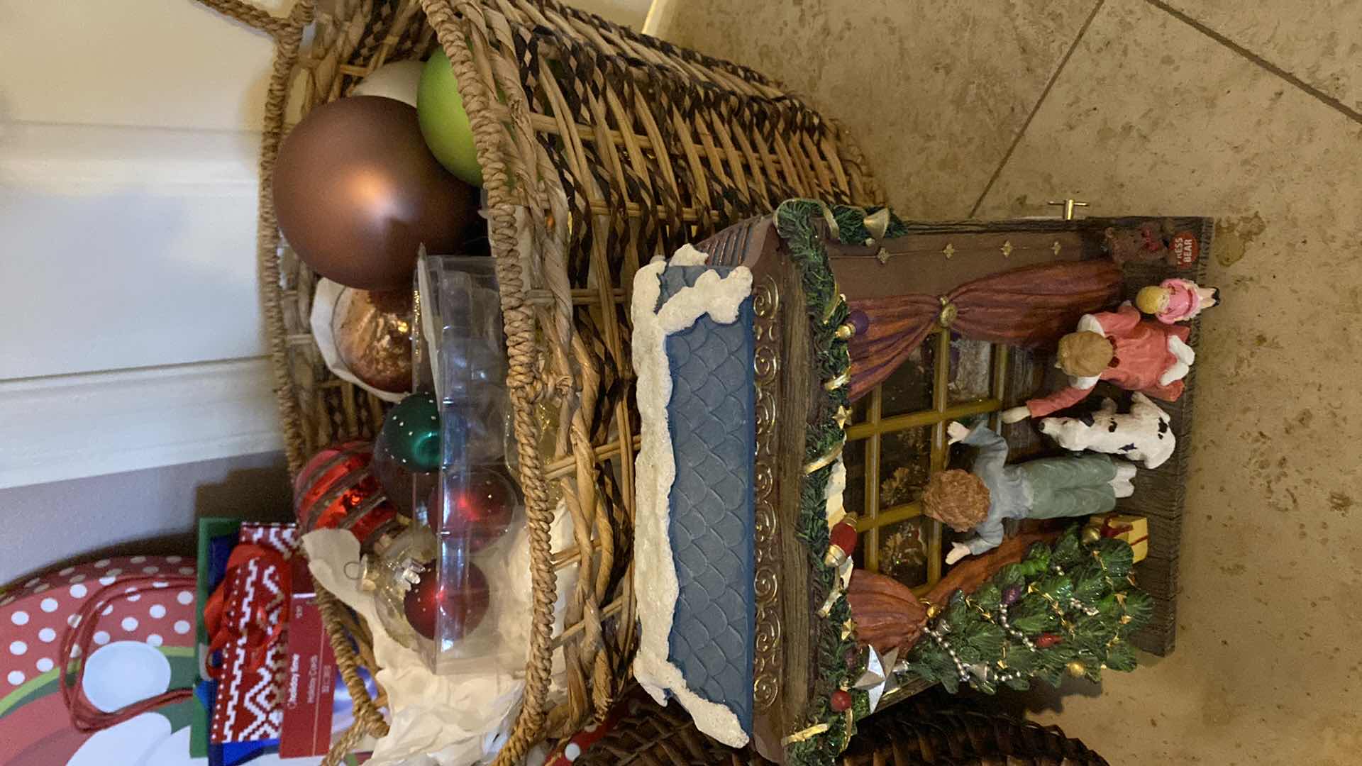 Photo 1 of HOLIDAY DECOR ASSORTMENT