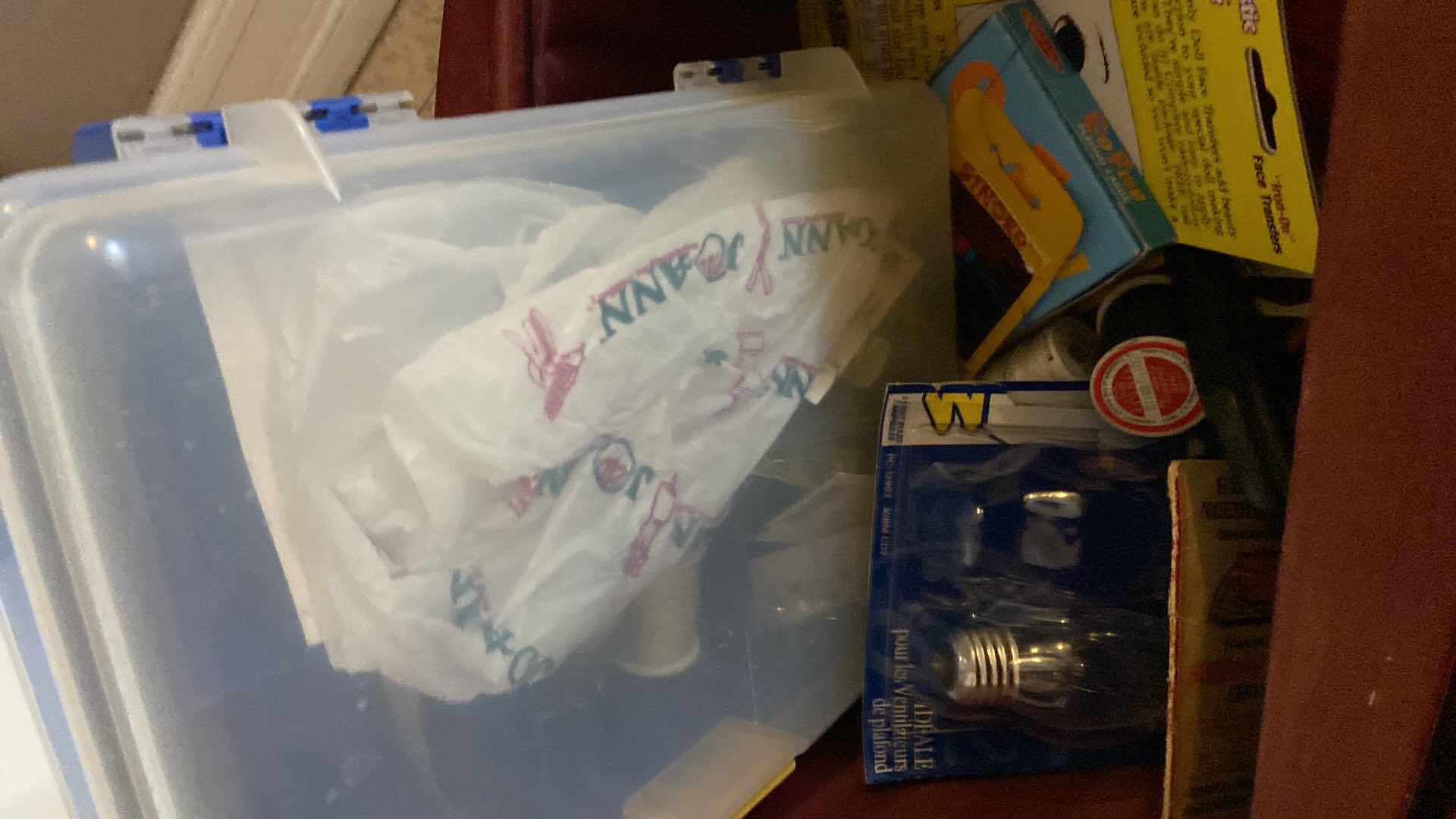 Photo 1 of $725 VIKING HUSQVARNA FREESIA MODEL 425 SEWING MACHINE