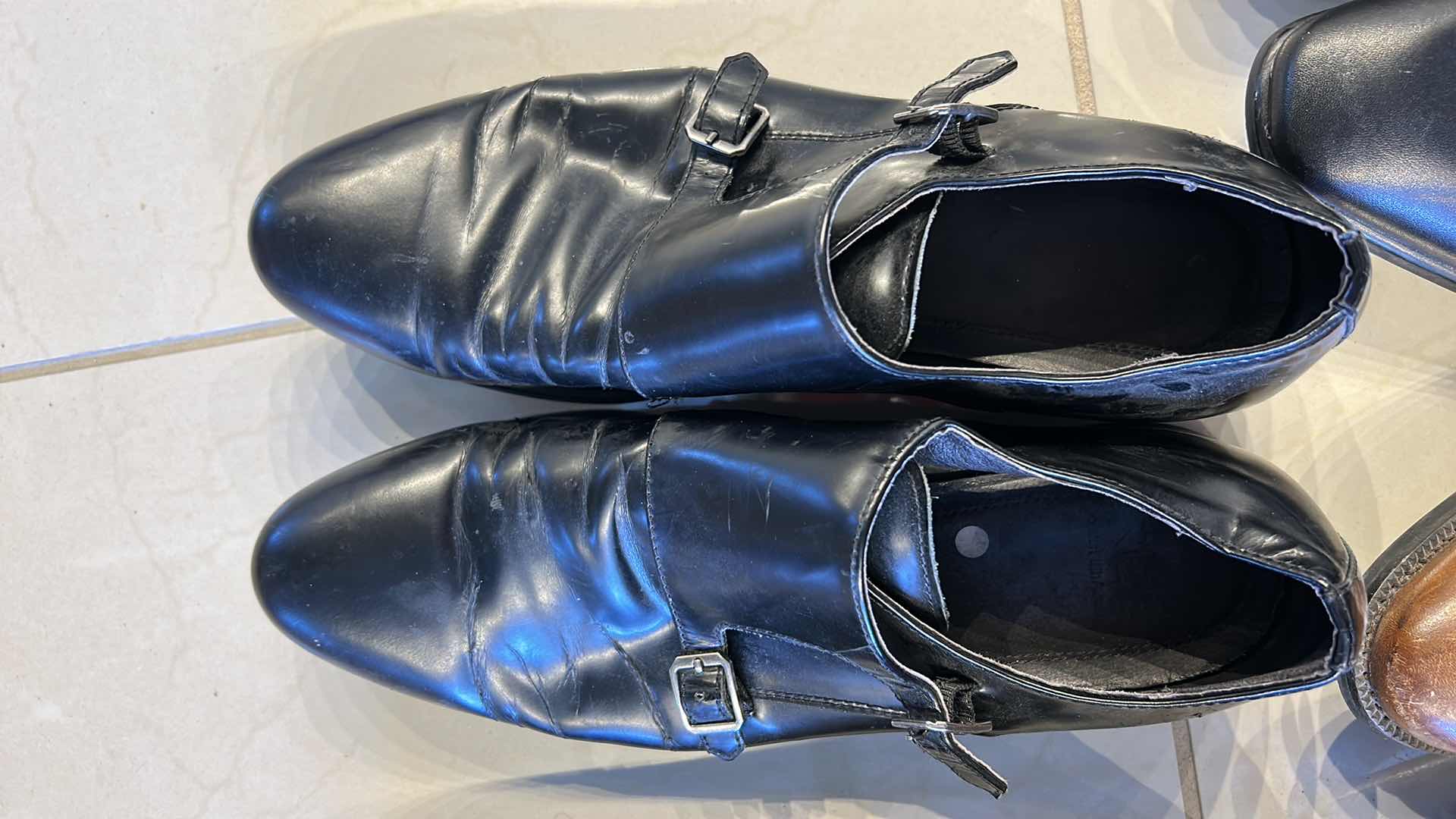 Photo 1 of 5 PAIRS MENS SHOES SIZE 10 AND 10.5