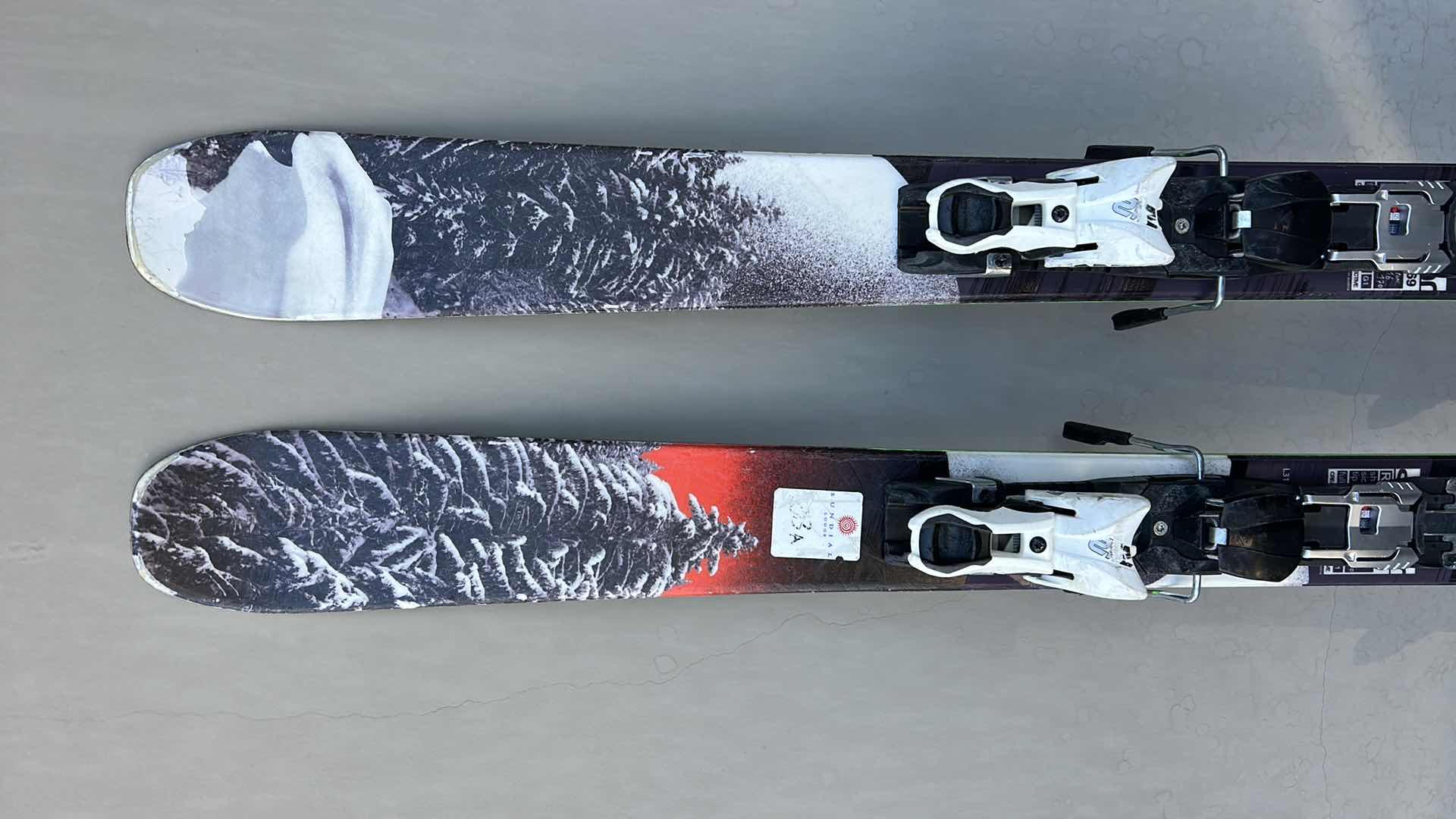 Photo 1 of PAIR OF SALOMON ROCKER 2 SKIIS