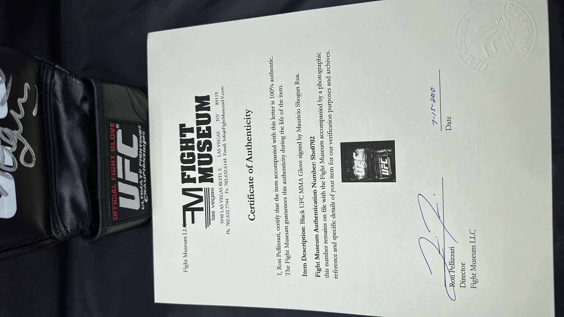 Photo 1 of MAURICIO SHOGUN RUA SIGNED UFC GLOVE W COA