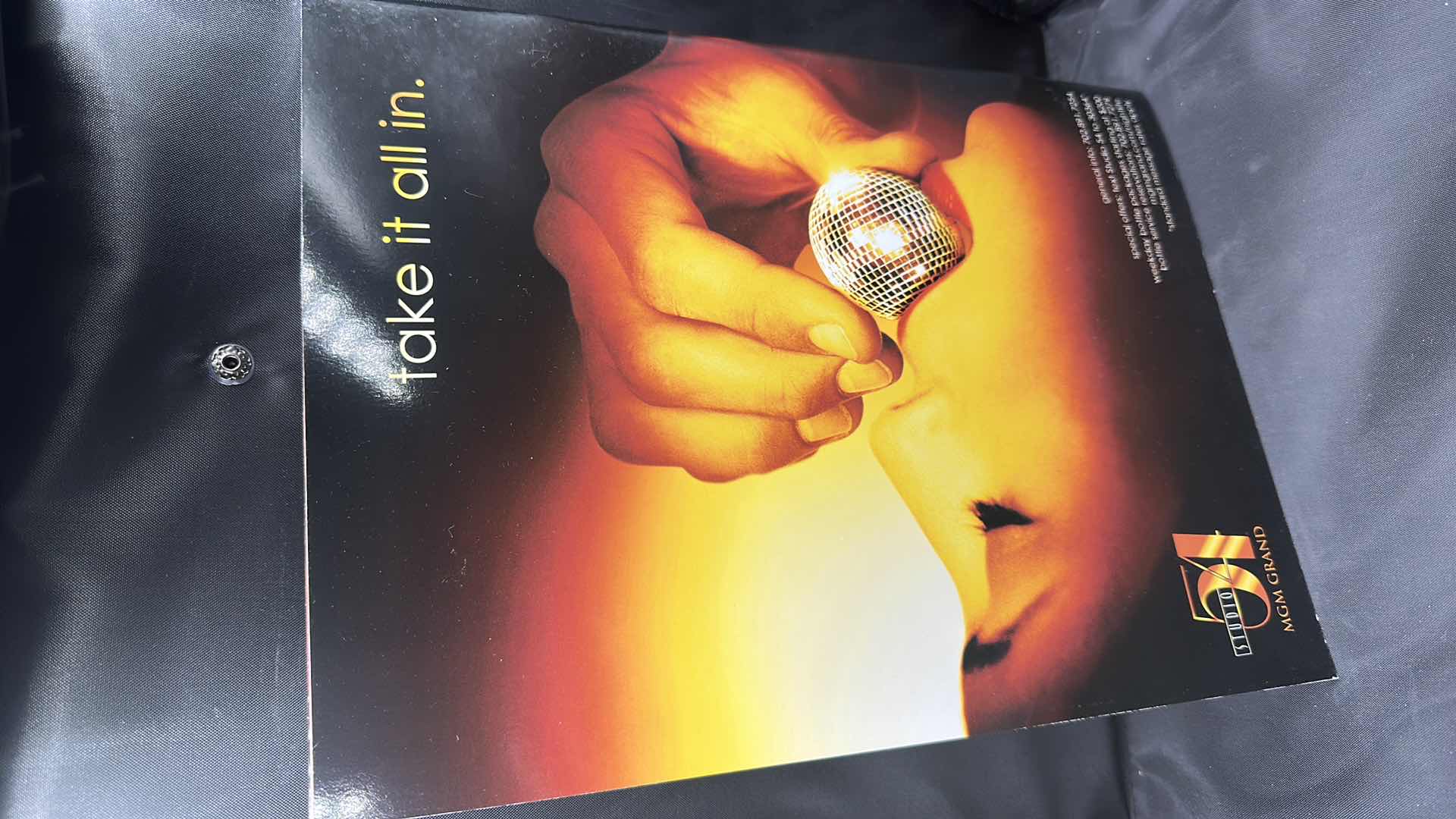 Photo 1 of MAYWEATHER VS MOSLEY OFFICIAL FIGHT PROGRAM