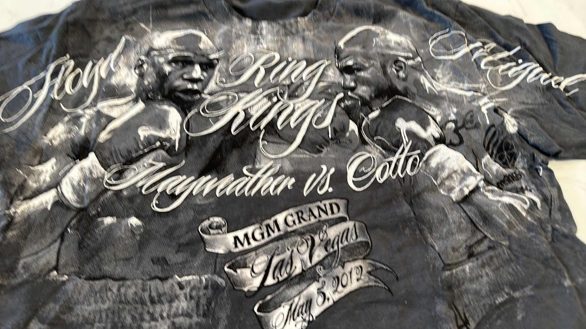 Photo 1 of FLOYD MAYWEATHER VS MIGUEL COTTO SHIRT S