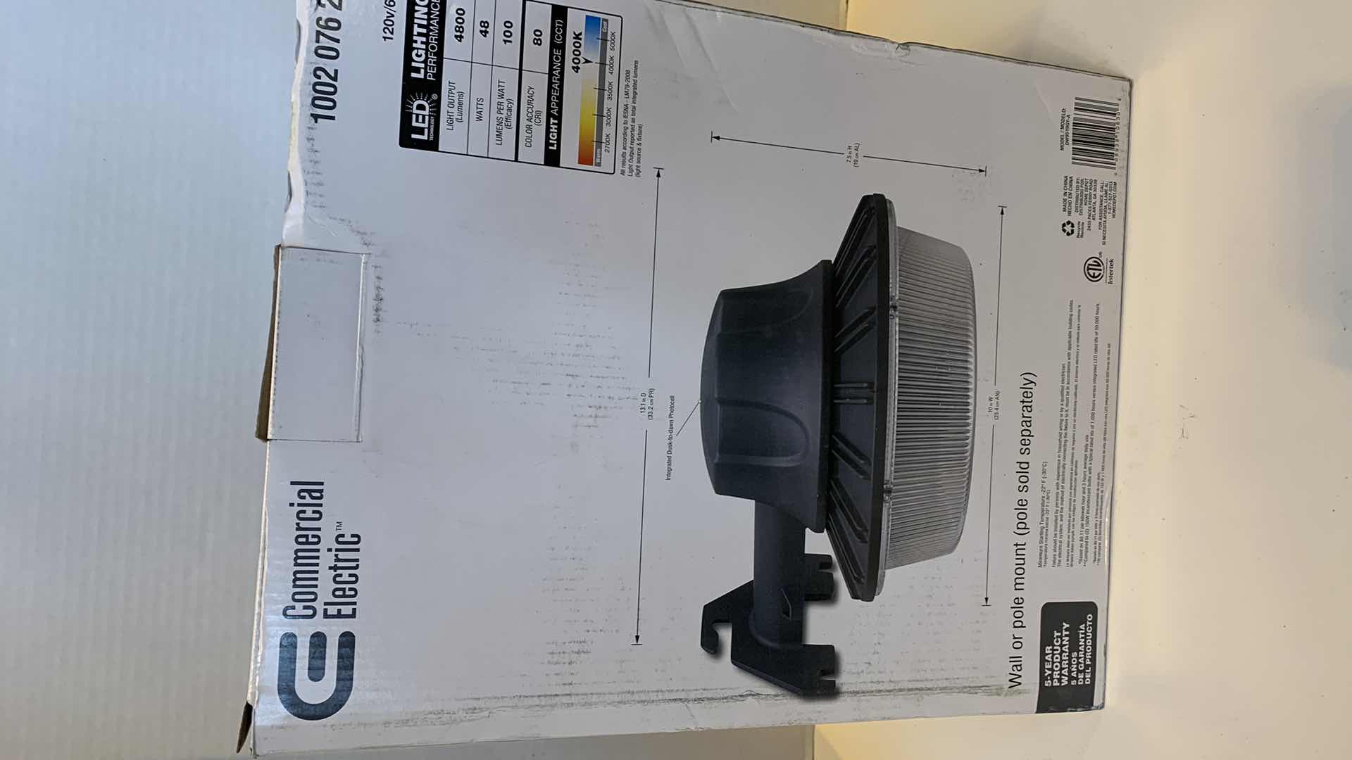 Photo 1 of COMMERCIAL ELECTRICAL LED AREA LIGHT 1002 076 264