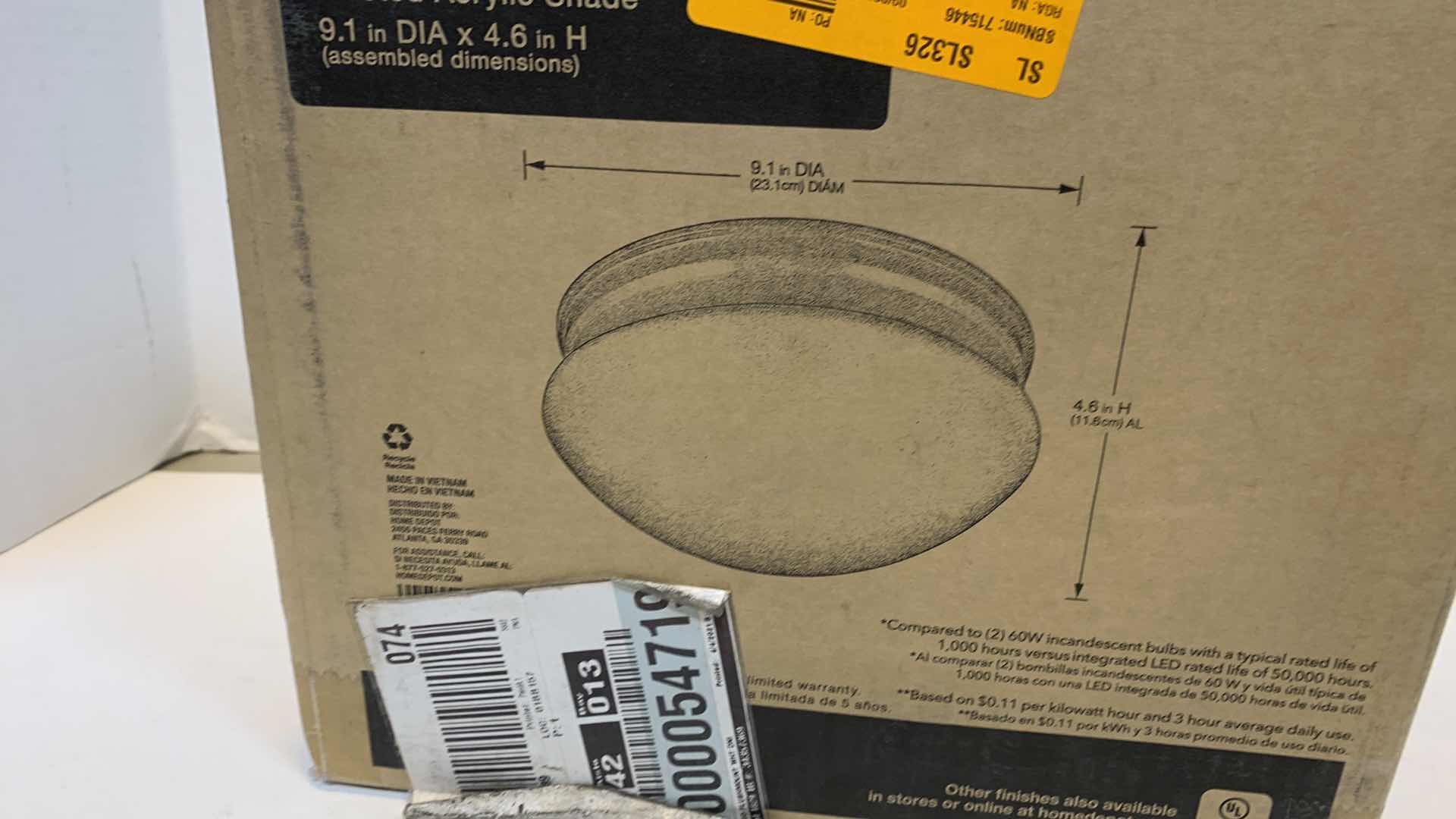 Photo 1 of 9” LED FLUSH MOUNT LIGHT FIXTURE 1000 054 719