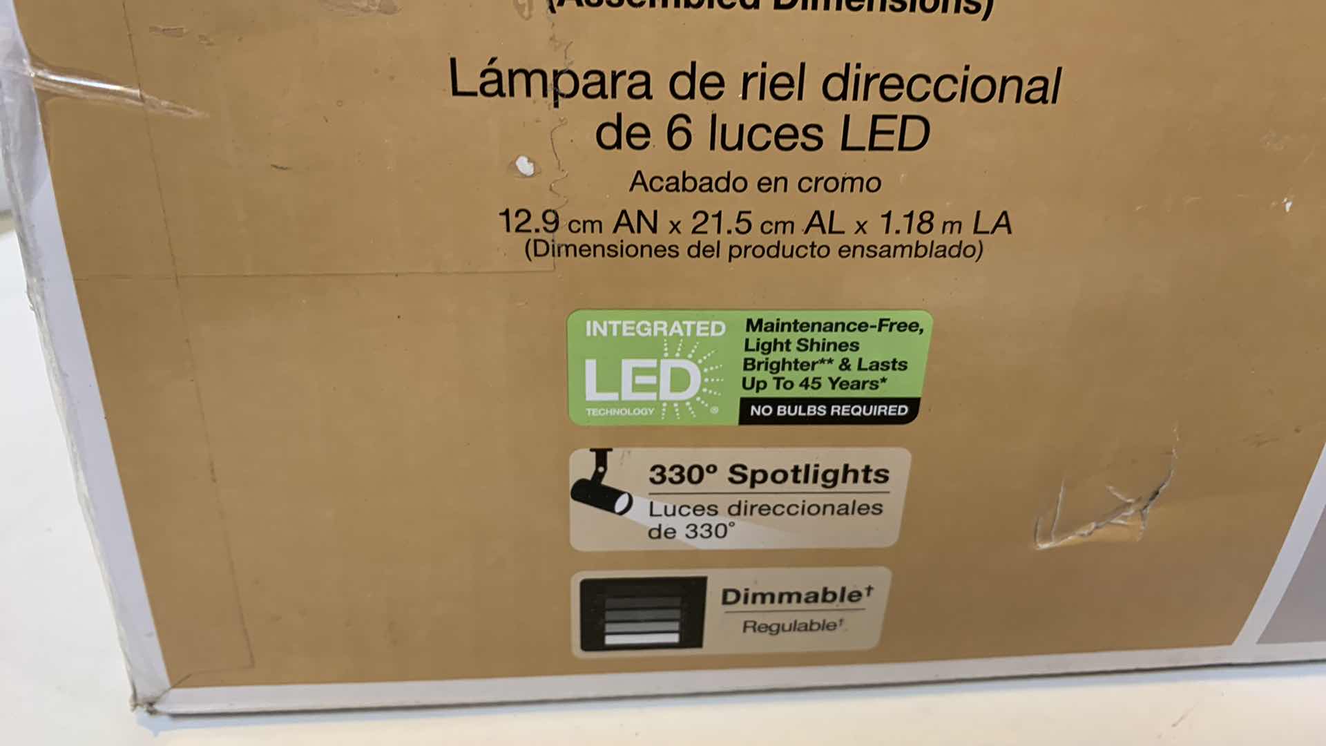 Photo 1 of HAMPTON BAY 6 LIGHT LED DIRECTIONAL TRACK FIXTURE CHROME FINISH 1002 351 327