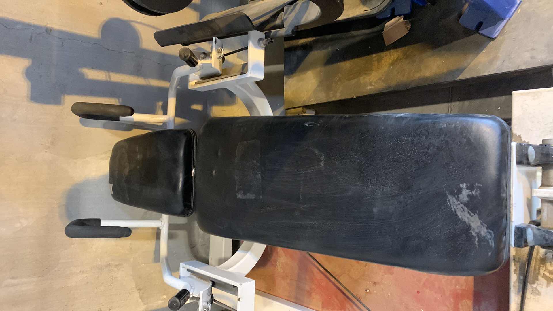 Photo 1 of PROMAXIMA PERFORMANCE PLUS P-135 DUAL LAB CRUNCH MACHINE 36” X 77” H 64”