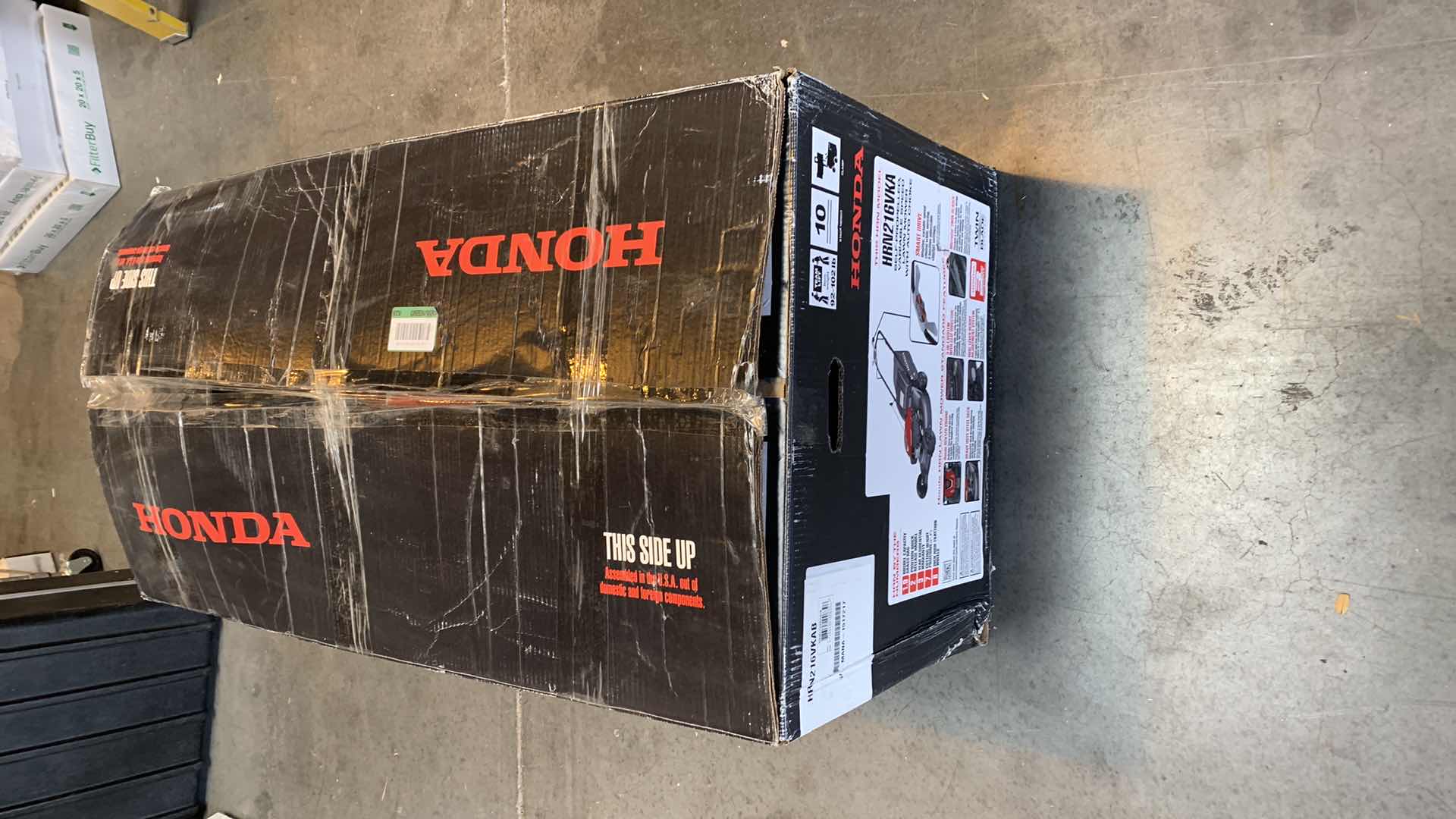 Photo 1 of HONDA HRN216VJA SELF PROPELLED VARIABLE SPEED LAWN MOWER WITH AUTO CHOKE