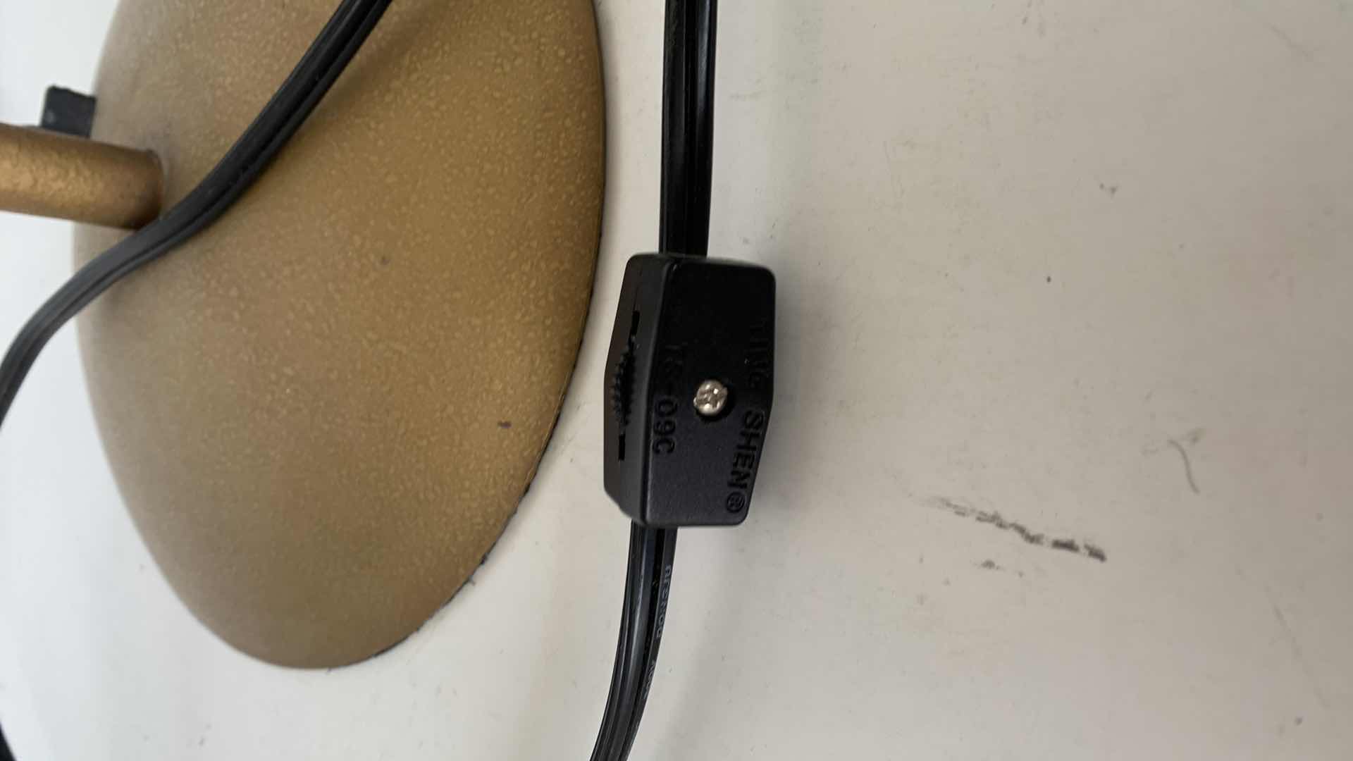 Photo 1 of VINTAGE ITALIAN DOUBLE GLASS SHADE TREE LAMP