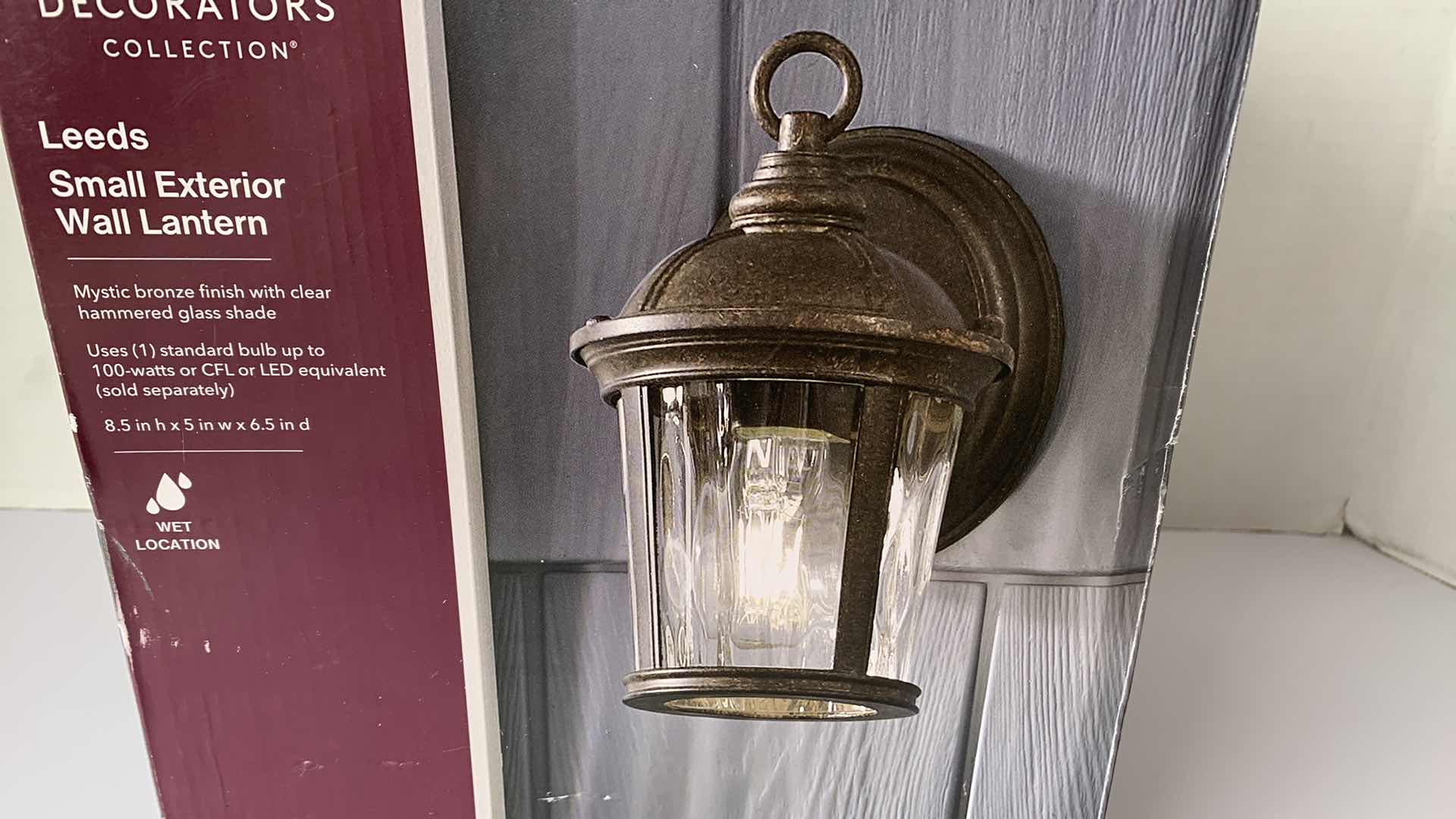 Photo 1 of HOME DECORATORS COLLECTION LEEDS SMALL EXTERIOR WALL LANTERN BRONZE FINISH 700 318