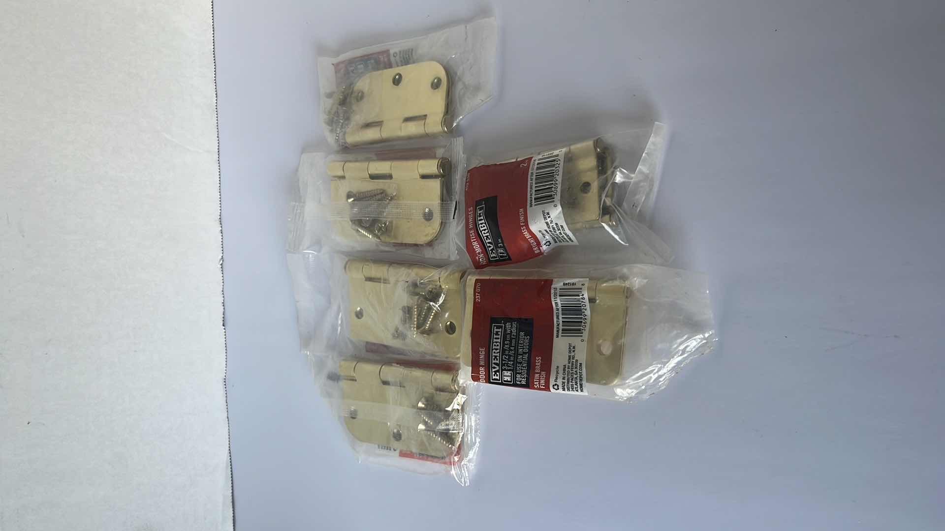 Photo 1 of EVERBUILT 3 1/2" DOOR HINGES