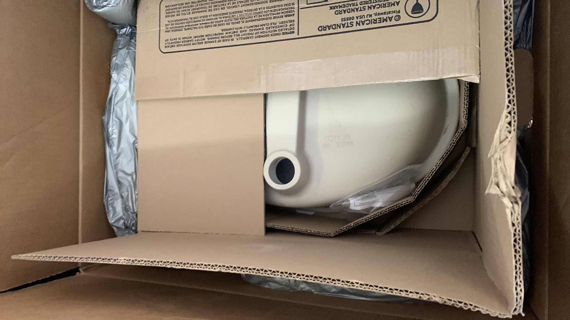 Photo 1 of AMERICAN STANDARD OVALYN 21” X 17” WHITE SINK