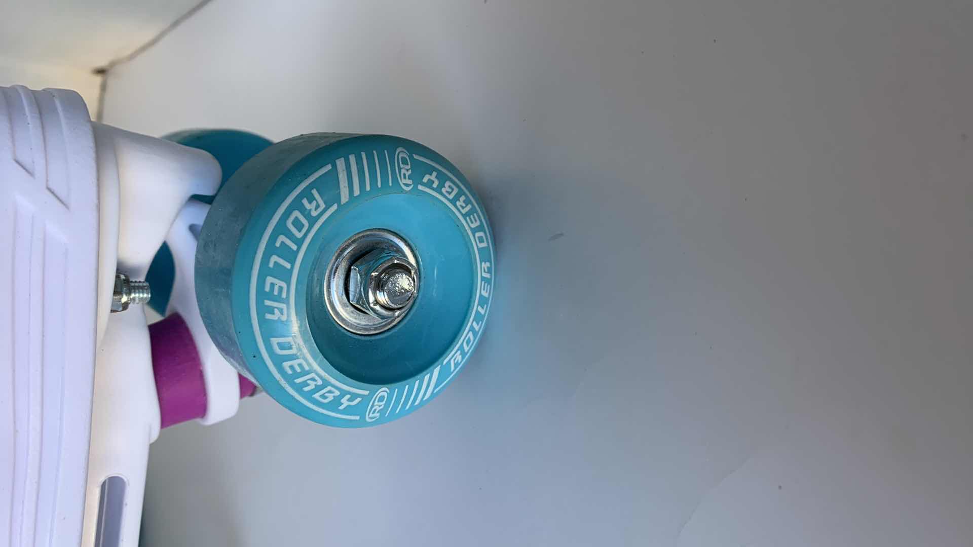 Photo 1 of ROLLER DERBY ROLLER STAR 600 LADIES ROLLER SKATES SIZE 10