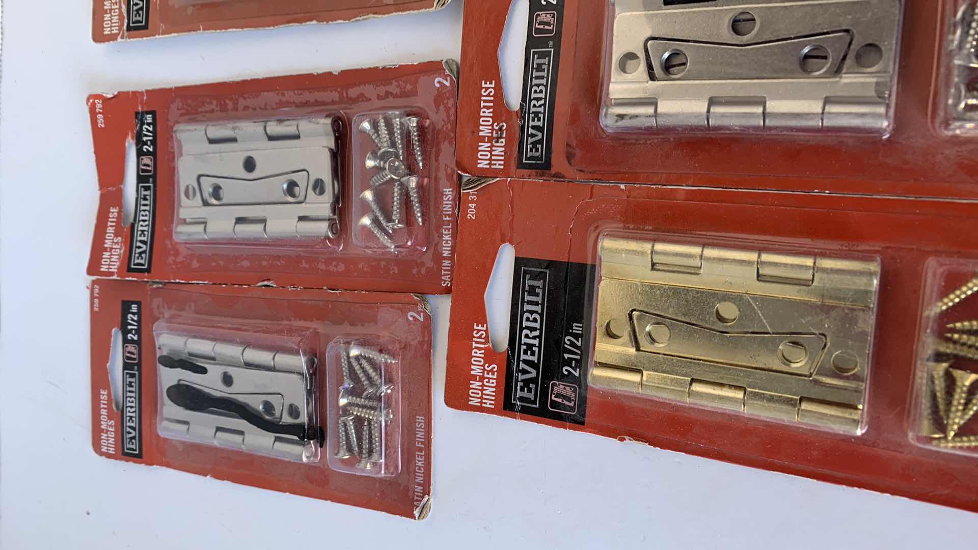 Photo 1 of SEVEN EVERBUILT HINGES 2 1/2"