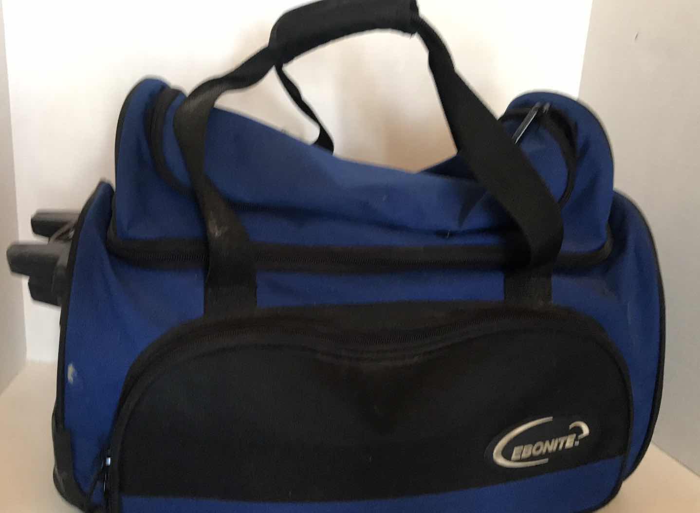 Photo 1 of MEN’S BOWLING BALL IN BAG WITH ACCESSORIES