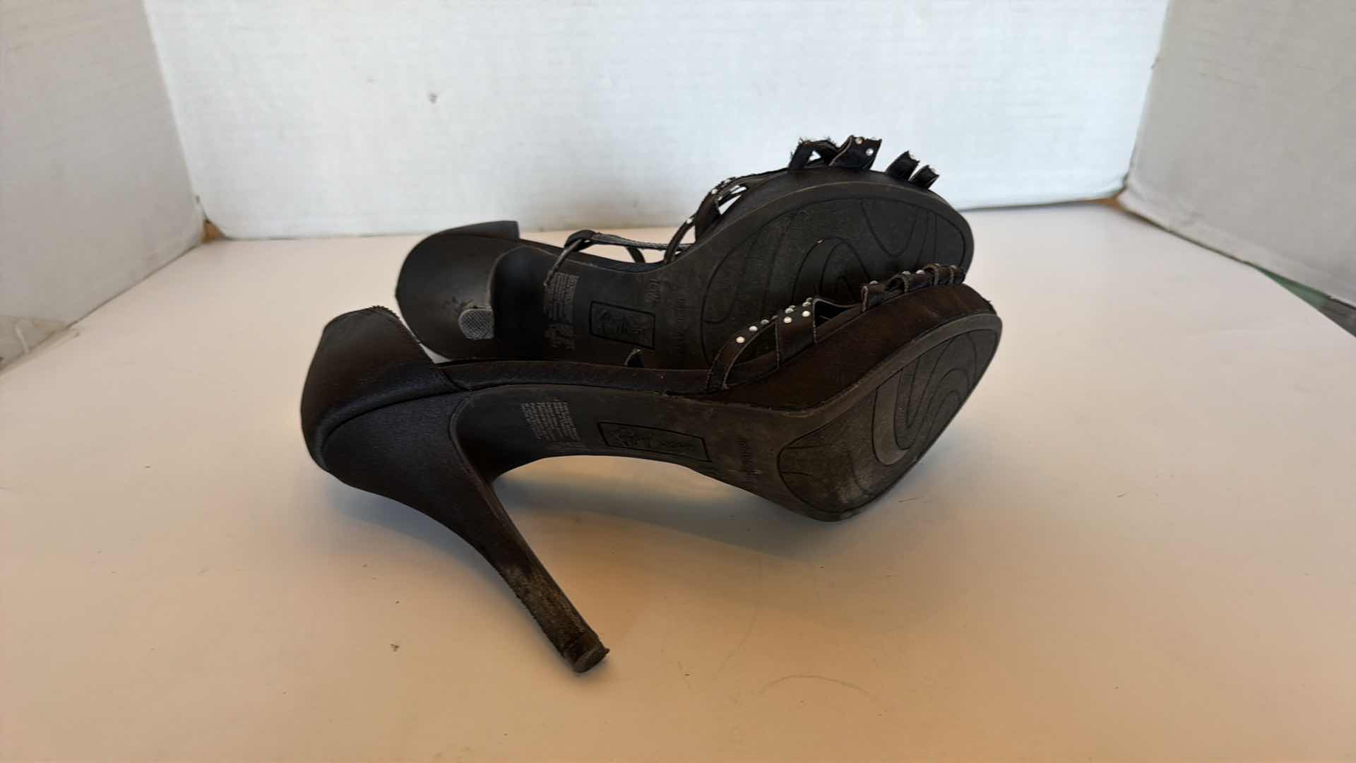 Photo 1 of 2 PAIRS FUONI NIGHT WOMENS SHOES SIZE 9 & 10