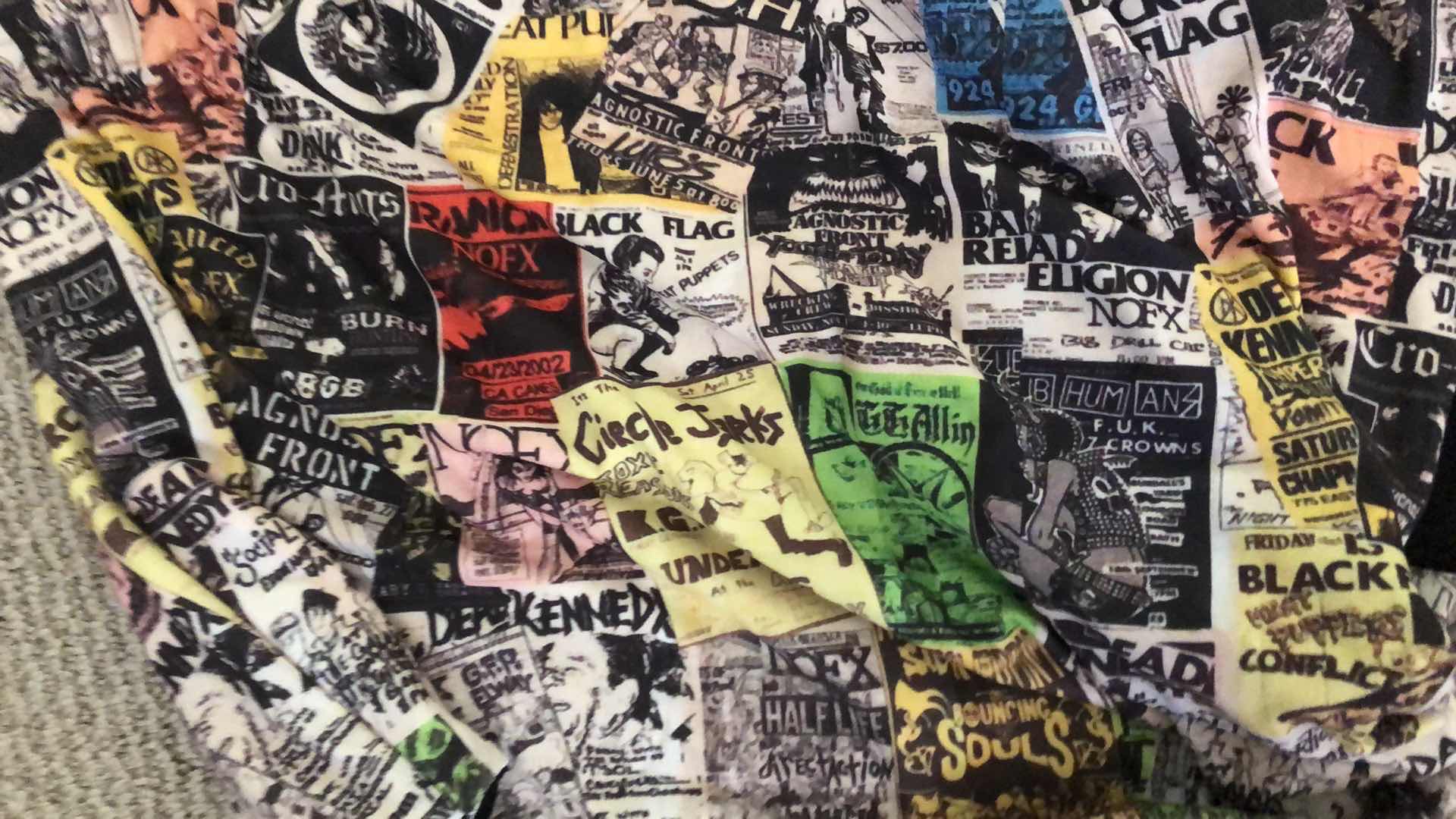 Photo 1 of 8-T-SHIRTS SIZE (S-M)