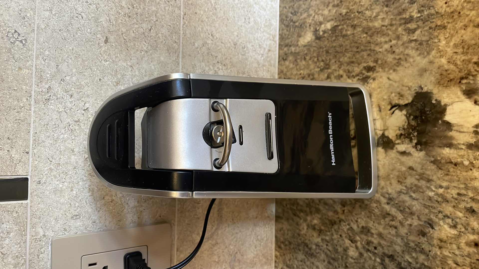 Photo 1 of HAMILTON BEACH ELECTRIC CAN OPENER