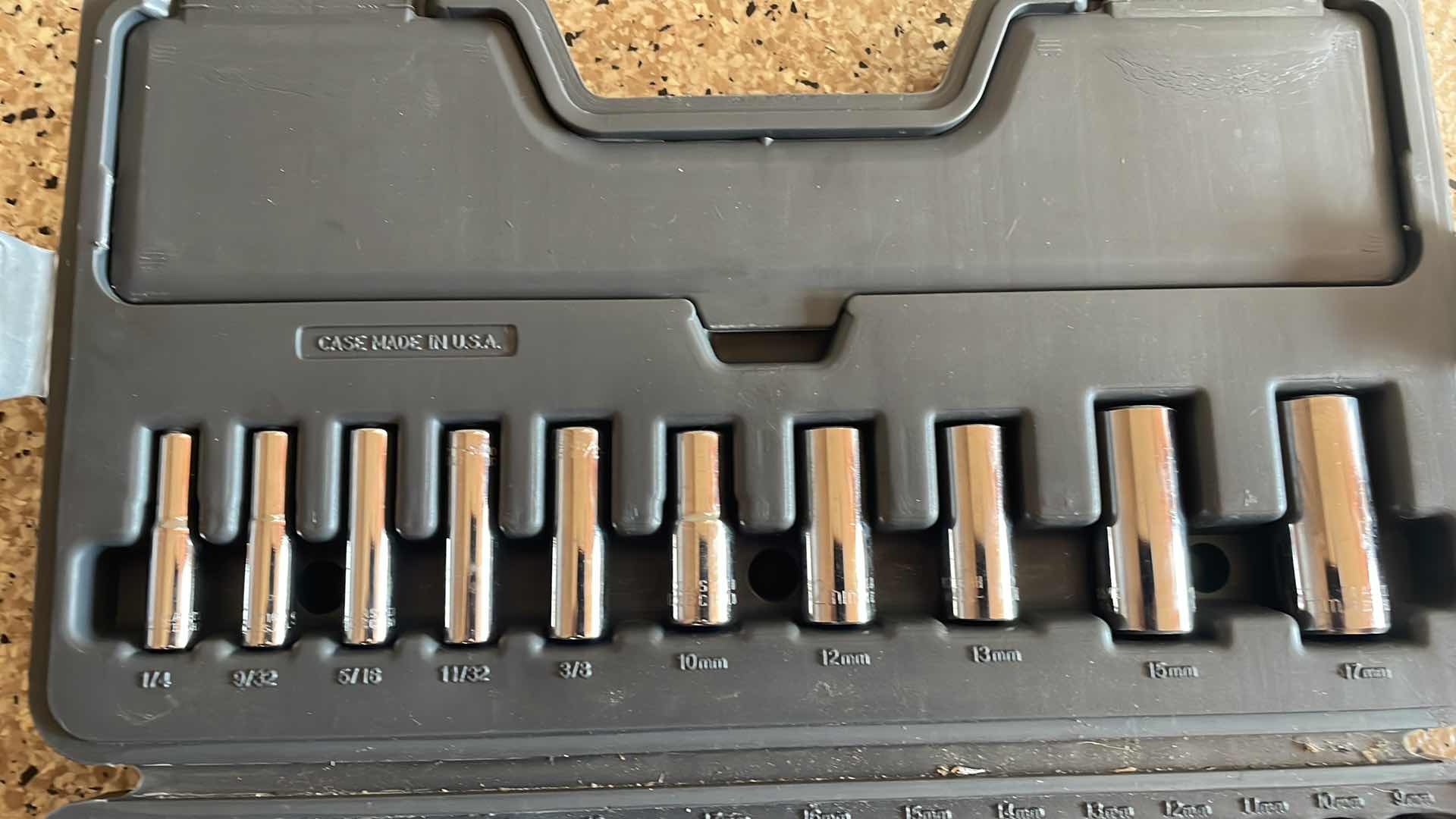 Photo 4 of MASTER MECHANIC SET