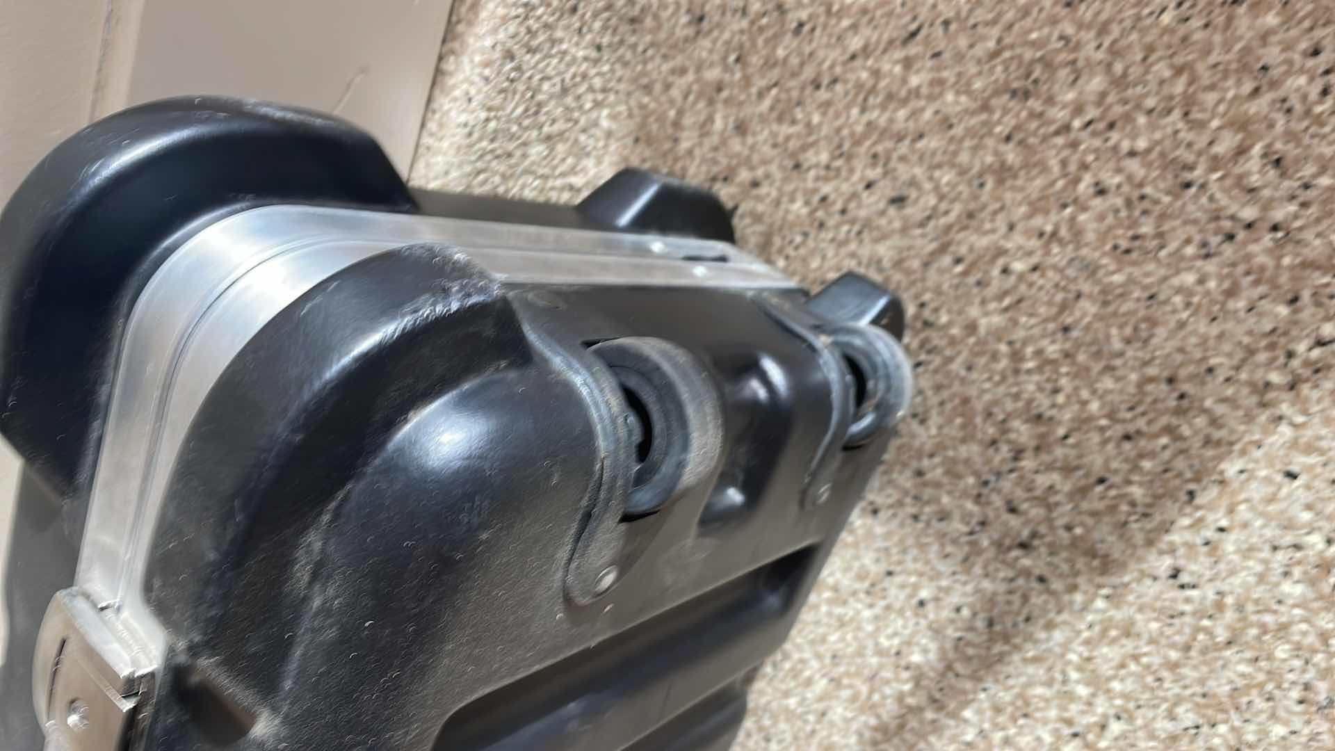 Photo 1 of SKB HARD ROLLER GUN CASE WITH FOAM 43” x 12” H8”