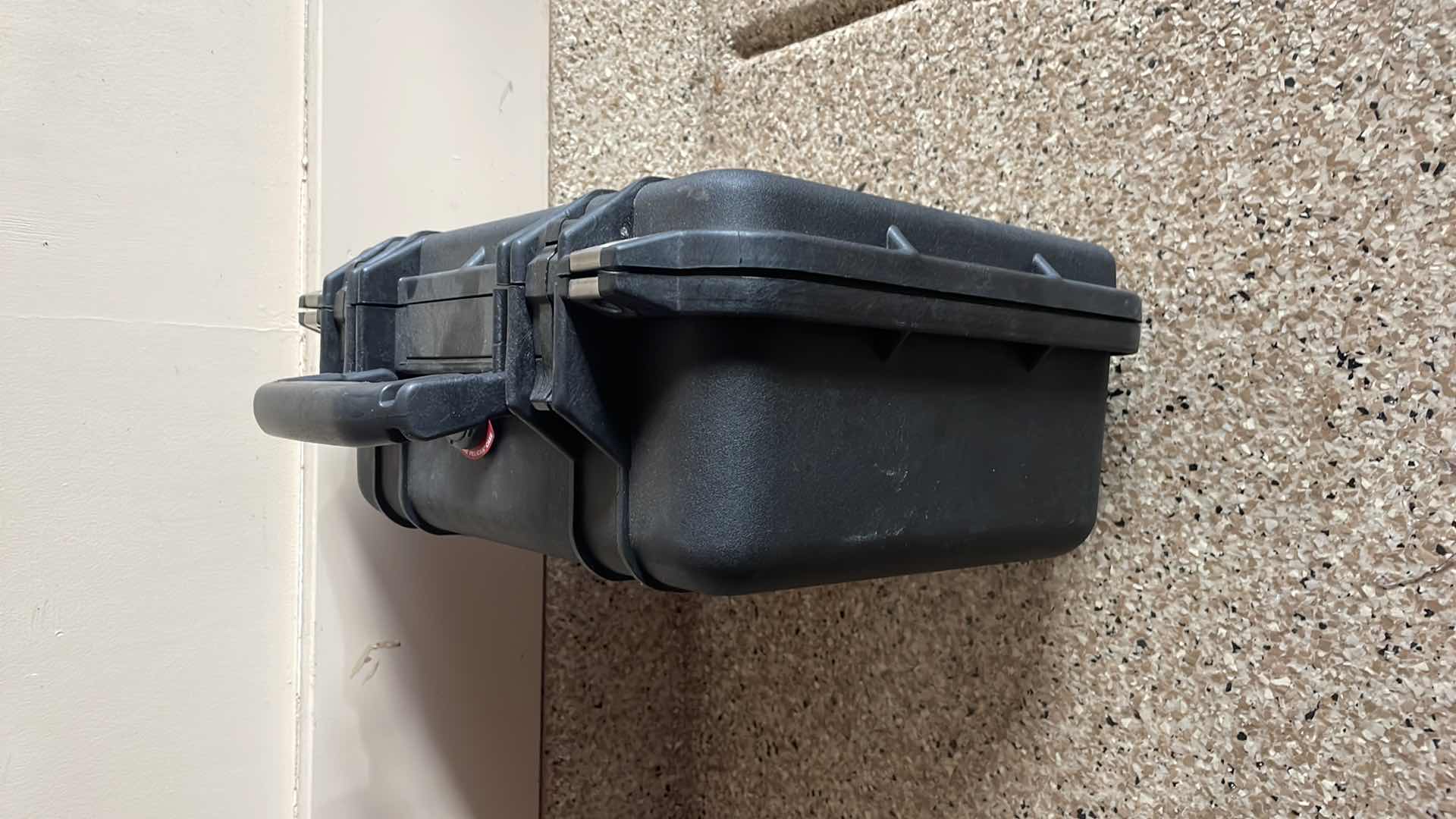 Photo 2 of PELICAN CASE WITH FOAM 12” X 10” H5”