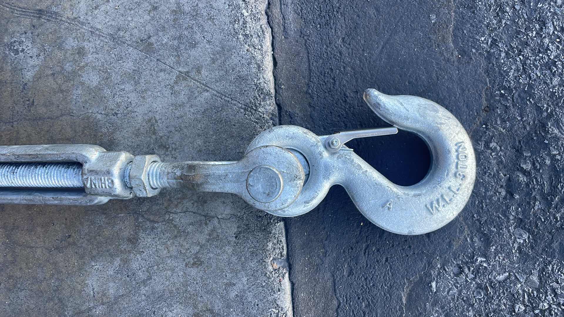 Photo 1 of 5’ WIRE ROPE SLING WITH 3T WLL AND 3/4” TURNBUCKLES (2)