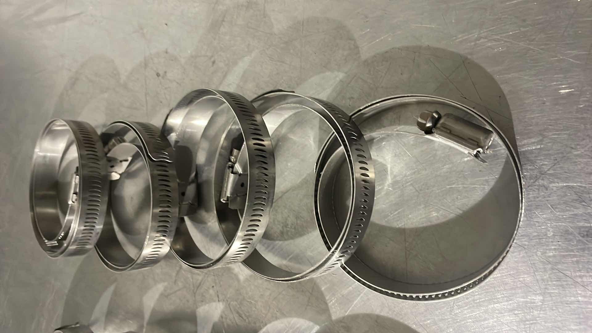 Photo 1 of AERO-SEAL BREEZE USA
STAINLESS STEEL LOOP
CLAMP ADJUSTABLE 3.5" TO 7", 9/16" (10)