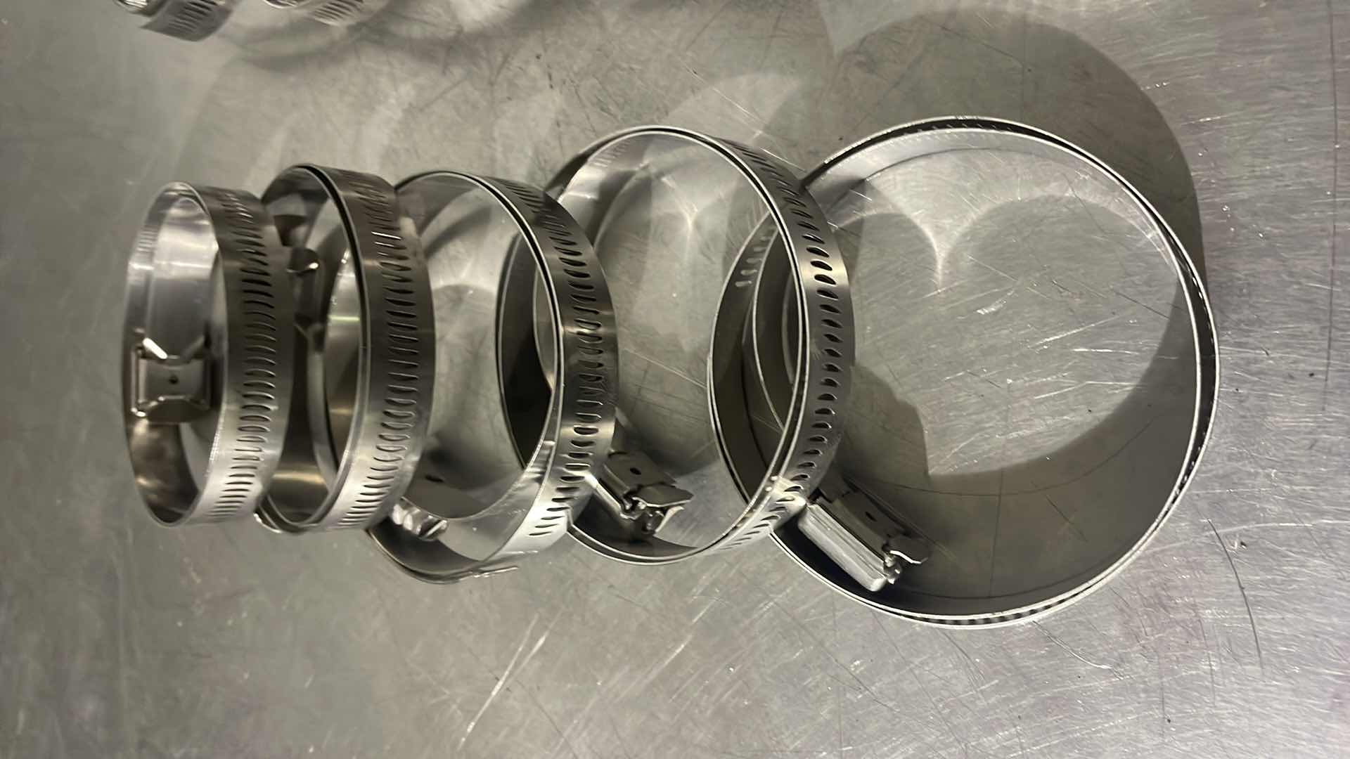 Photo 1 of AERO-SEAL BREEZE USA
STAINLESS STEEL LOOP
CLAMP ADJUSTABLE 3.5" TO 7", 9/16" (10)