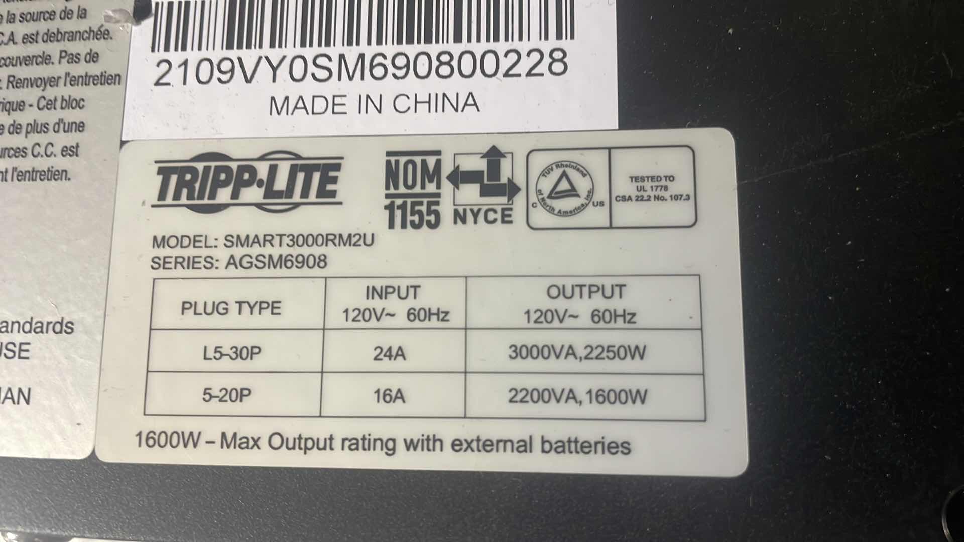 Photo 1 of TRIPP LITE SMART PRO UPS MODEL SMART3000RM2U SERIES AGSM6908