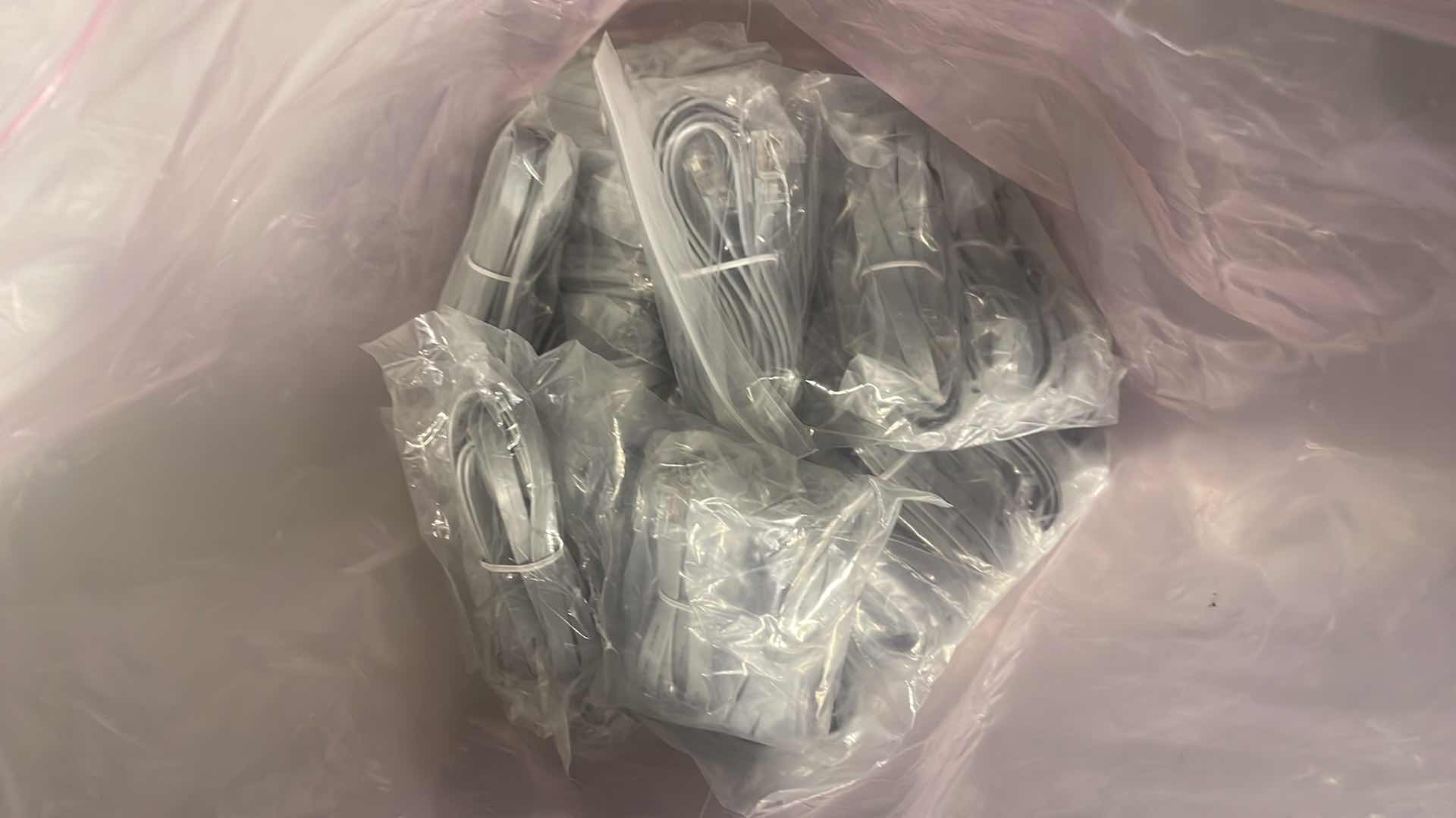 Photo 1 of DELL TELEPHONE EXTENSION CORD 6' E133136-A AWM 20251 26AWG 60C 150V LIOU YUANE