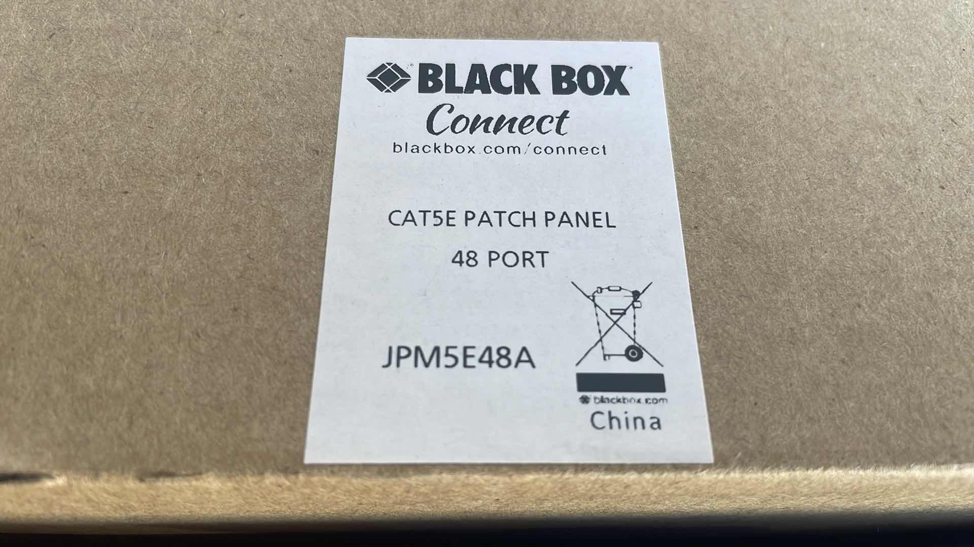 Photo 2 of CAT5E PATCH PANEL
48 PORT (5)