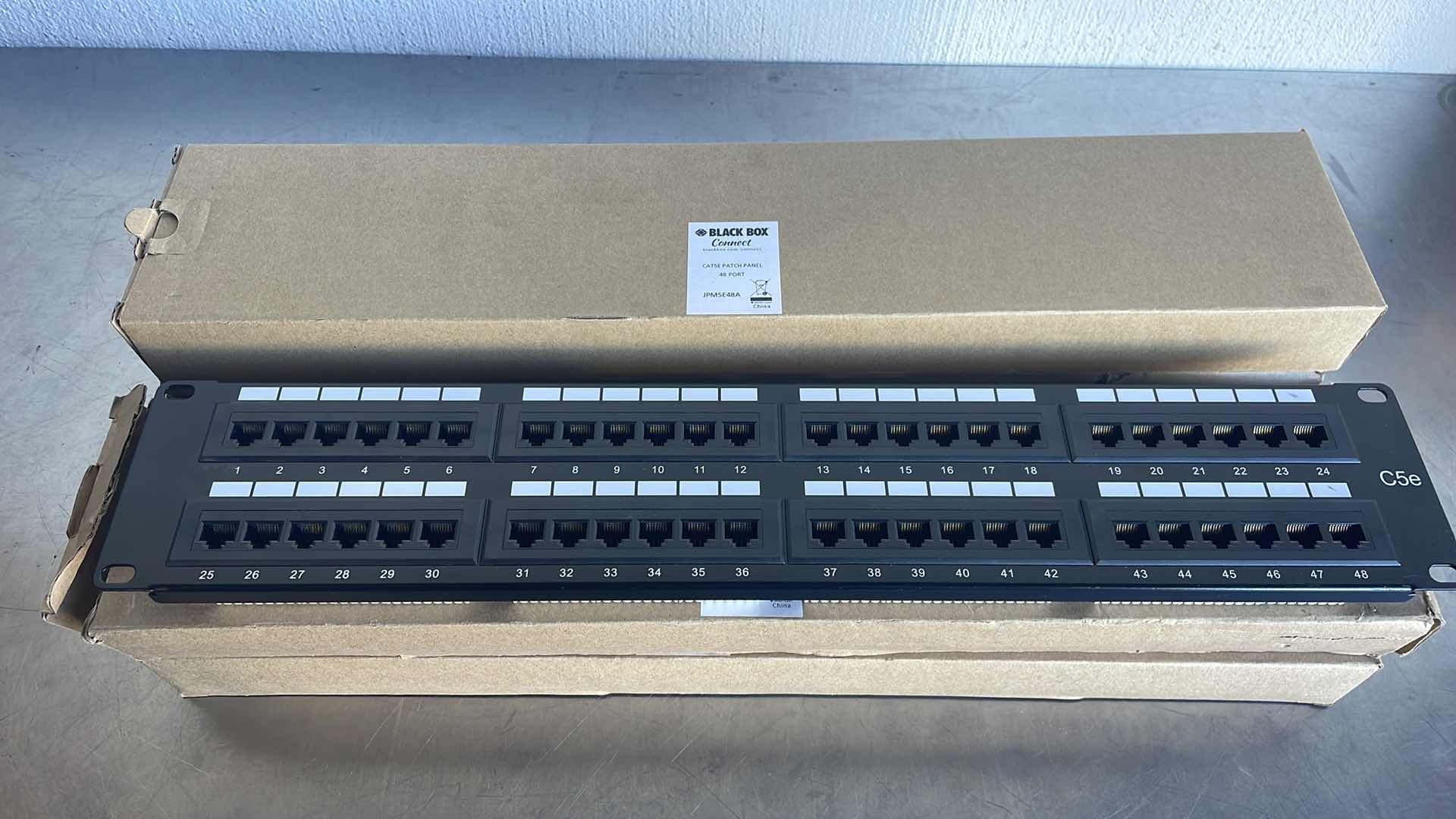 Photo 1 of CAT5E PATCH PANEL
48 PORT (5)