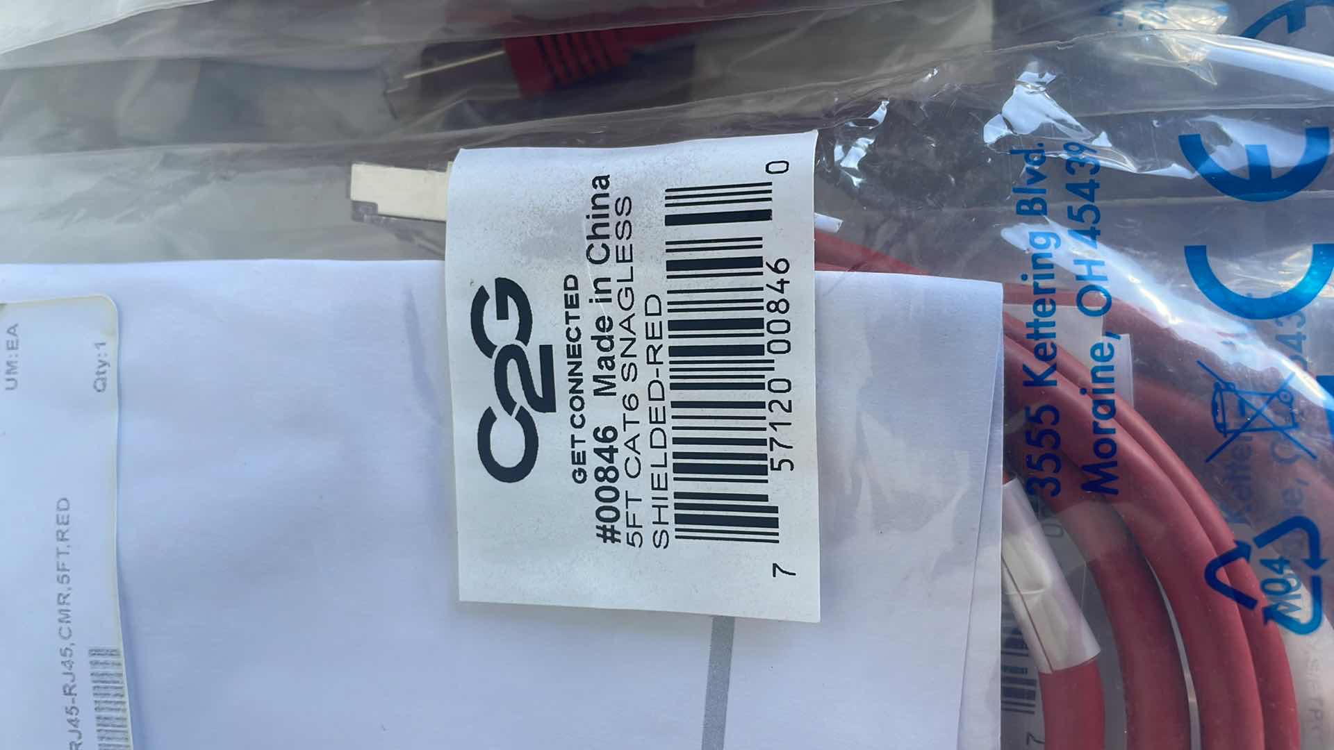 Photo 1 of C2G CABLE ASSEMBLY 5’ CAT6 SNAGLESS SHEILDED RED (7)