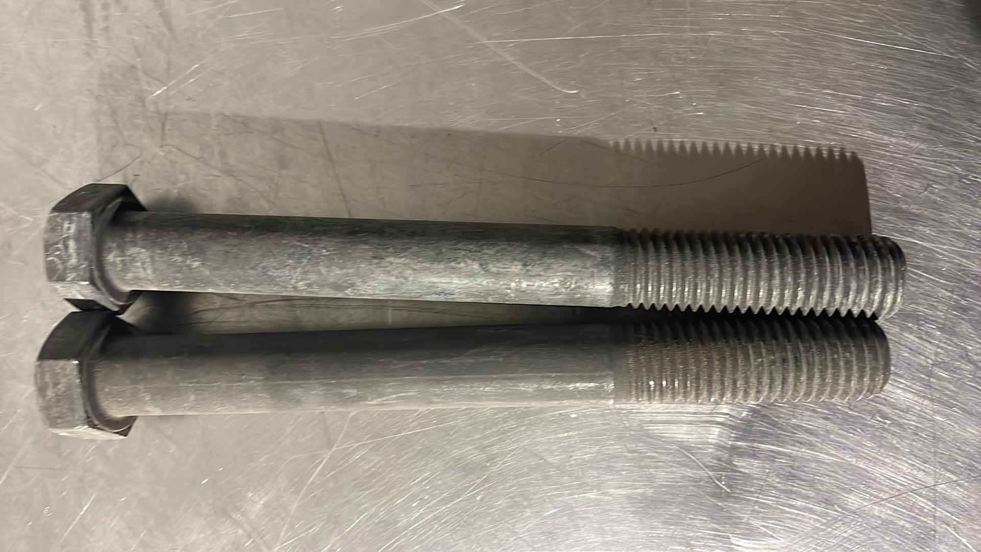 Photo 1 of 3/4"-10 × 7" BLACK
PHOSPHATE GRADE 8 HEX BOLT/CAP SCREW (10)