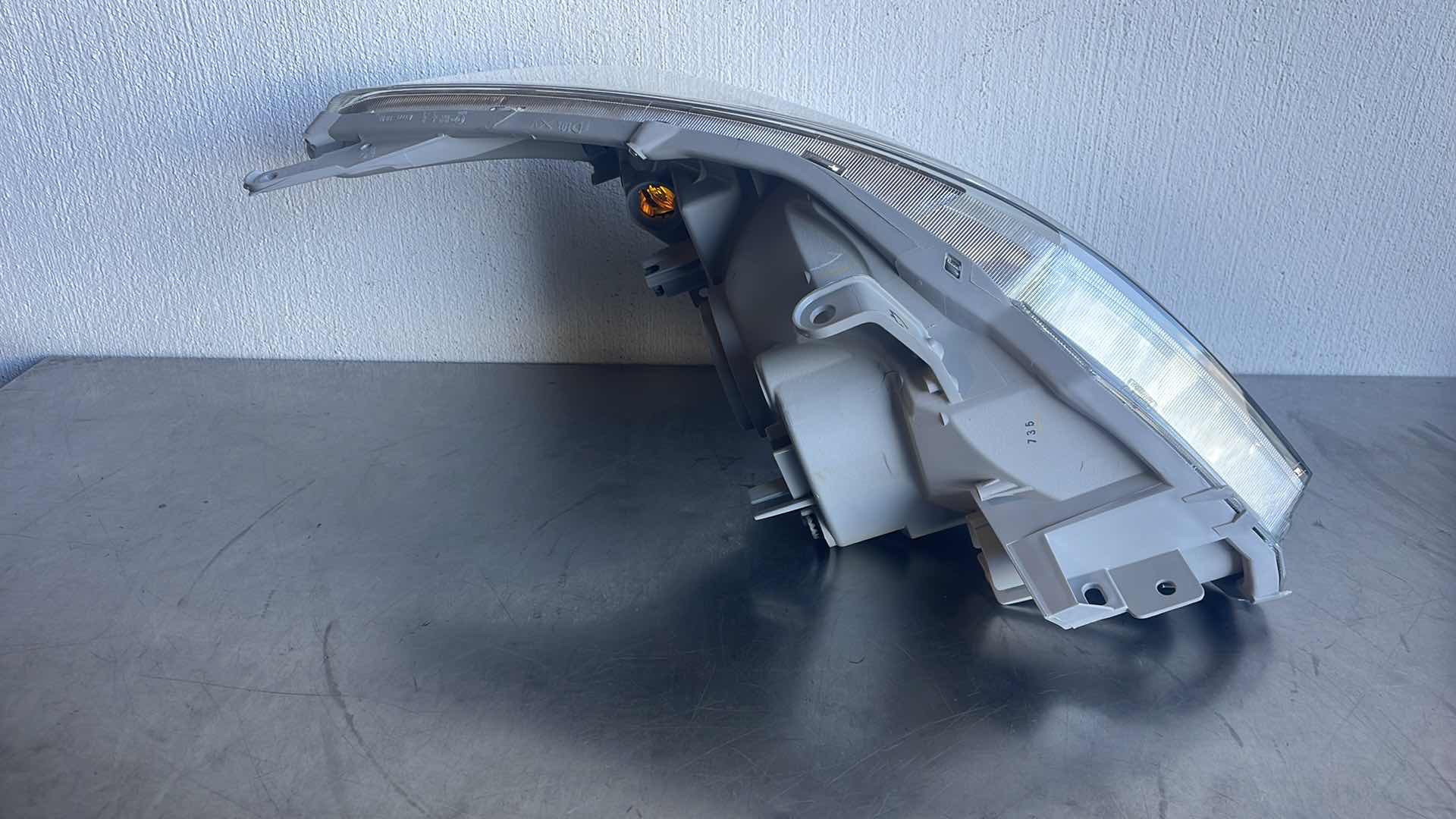 View 6 of GENUINE TOYOTA LEXUS 81170-6A051 HEAD LAMP DRIVERS SIDE