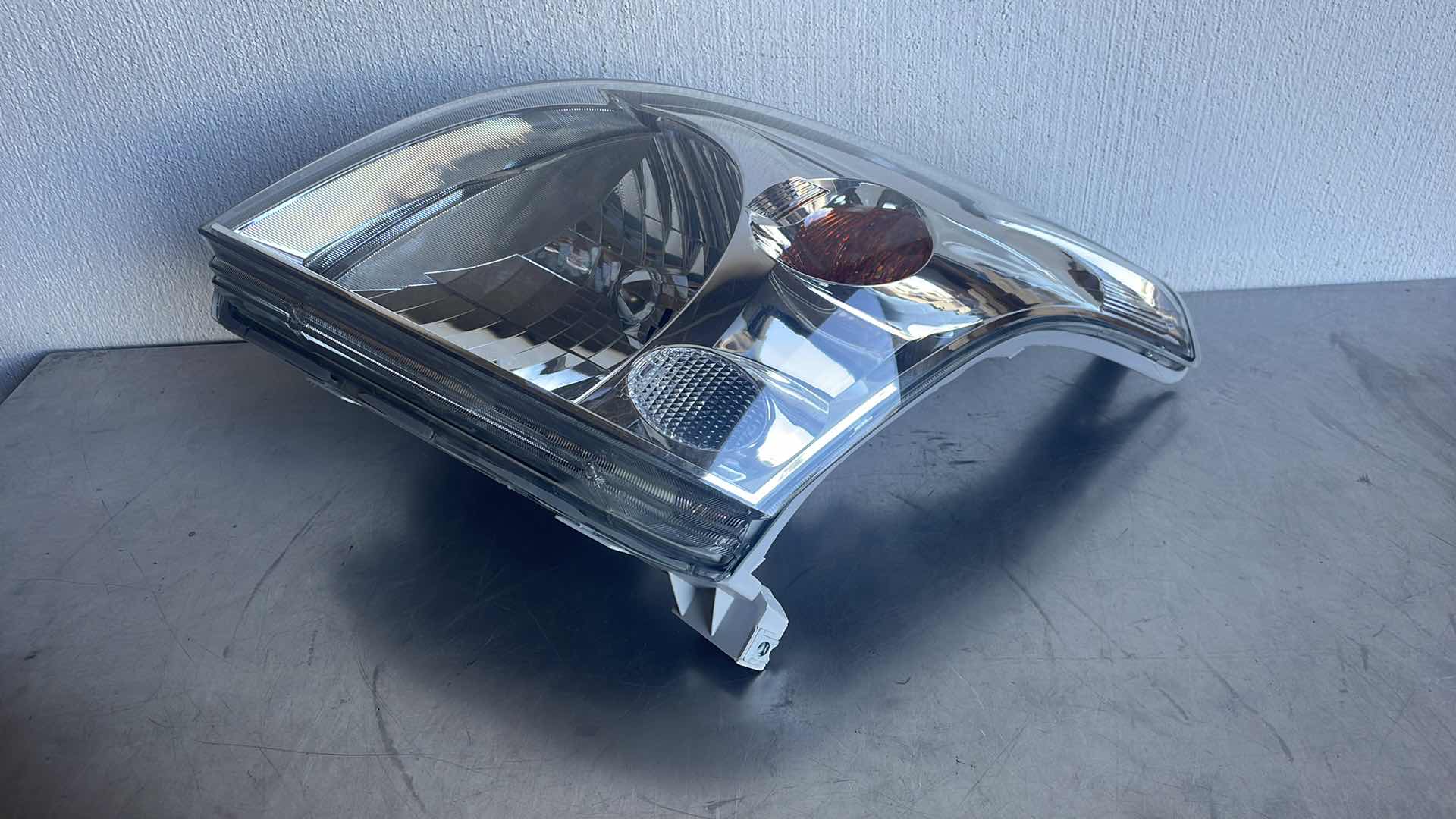 View 4 of GENUINE TOYOTA LEXAS 81170-6A051 HEAD LAMP DRIVERS SIDE