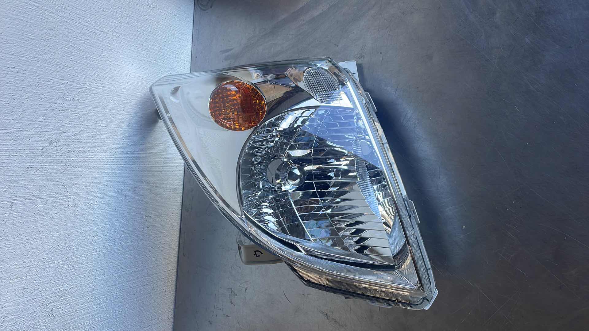 View 1 of GENUINE TOYOTA LEXUS 81170-6A051 HEAD LAMP DRIVERS SIDE