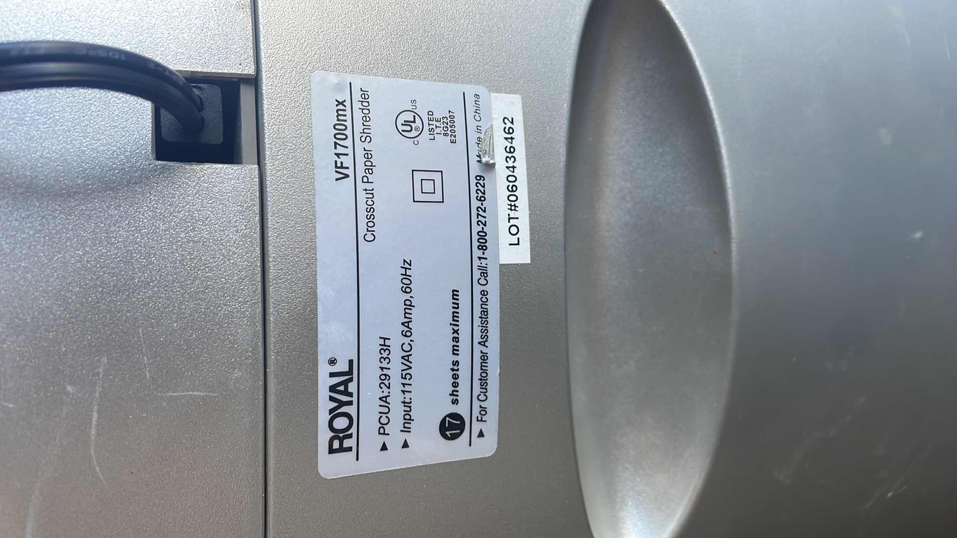 Photo 1 of ROYAL CROSSCUT SHREDDER HEAVYDUTY VF1700MX