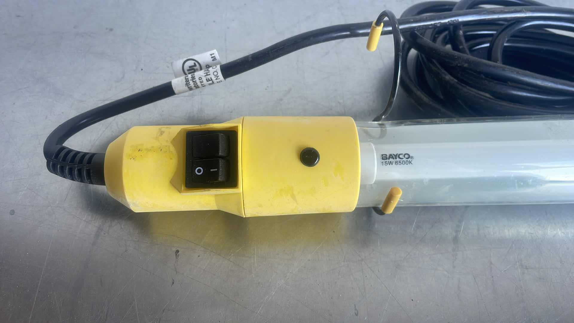 Photo 1 of 17” PORTABLE FLUORESCENT WORK LIGHT